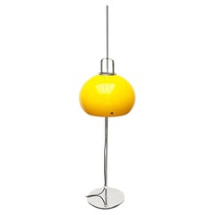 Italienische gelbe Lucerna-Stehlampe aus der Mitte des Jahrhunderts aus Guzzini, Space Age, 1960er Jahre
