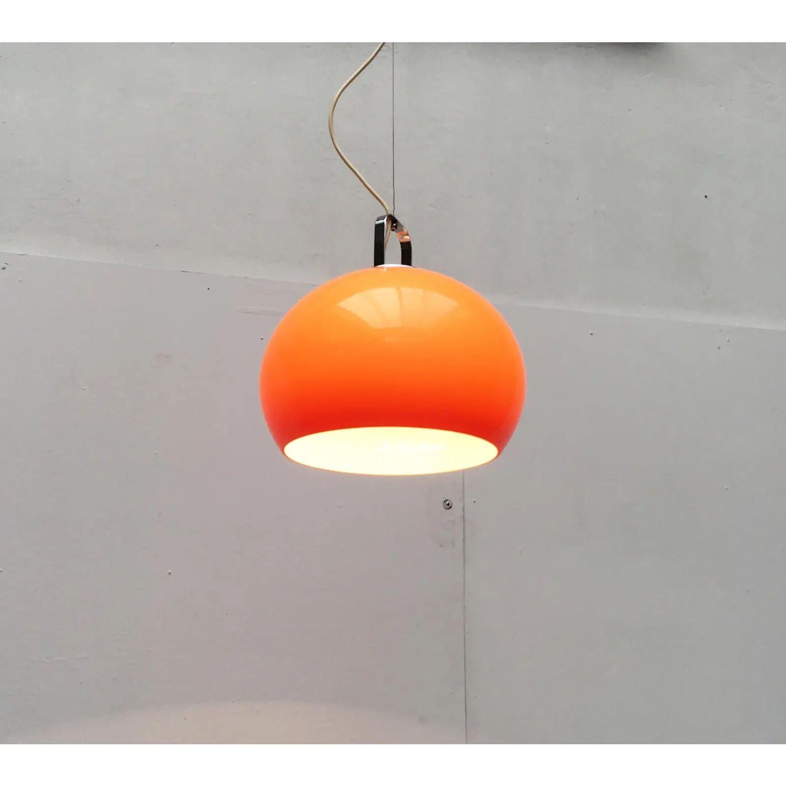 Italiano Lampada a sospensione Zurigo A Space Age di Luigi Massoni, 1960 in vendita
