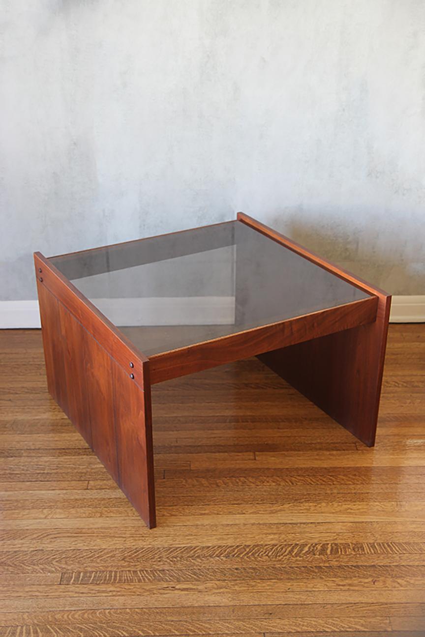 Mid-Century Italian Square Coffee Table in Mahogany and Smoked Glass For Sale 2