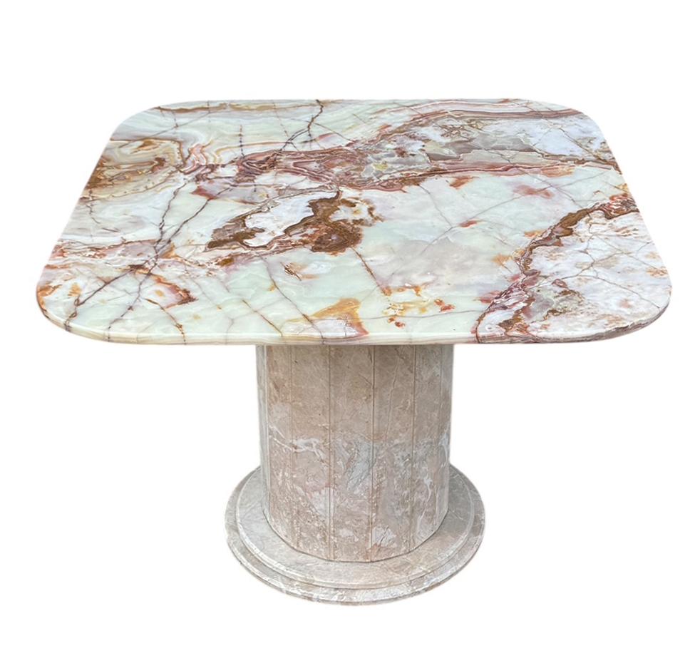 Table de salle à manger italienne du milieu du siècle en onyx et marbre blush Bon état - En vente à Philadelphia, PA