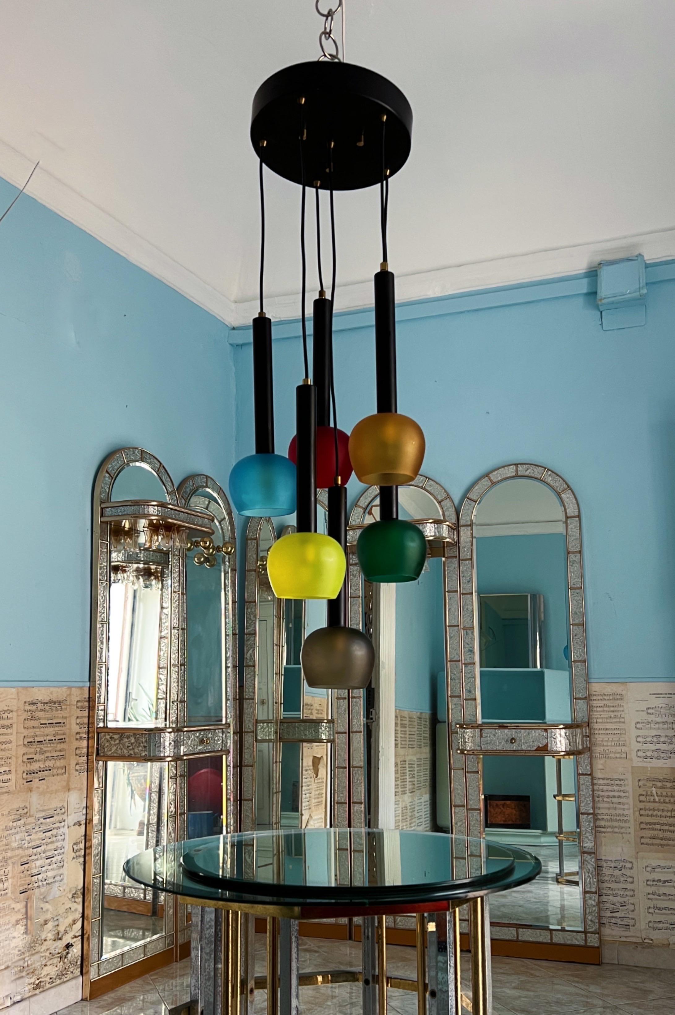 Mid-century Italian suspension light by Vistosi, 1960  In Good Condition For Sale In Palermo, PA