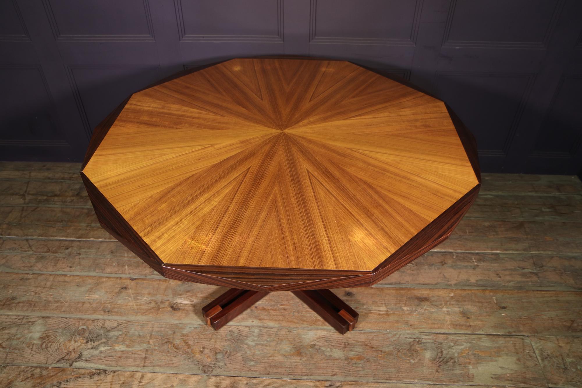 Mid Century Italian Table In Excellent Condition In Paddock Wood Tonbridge, GB