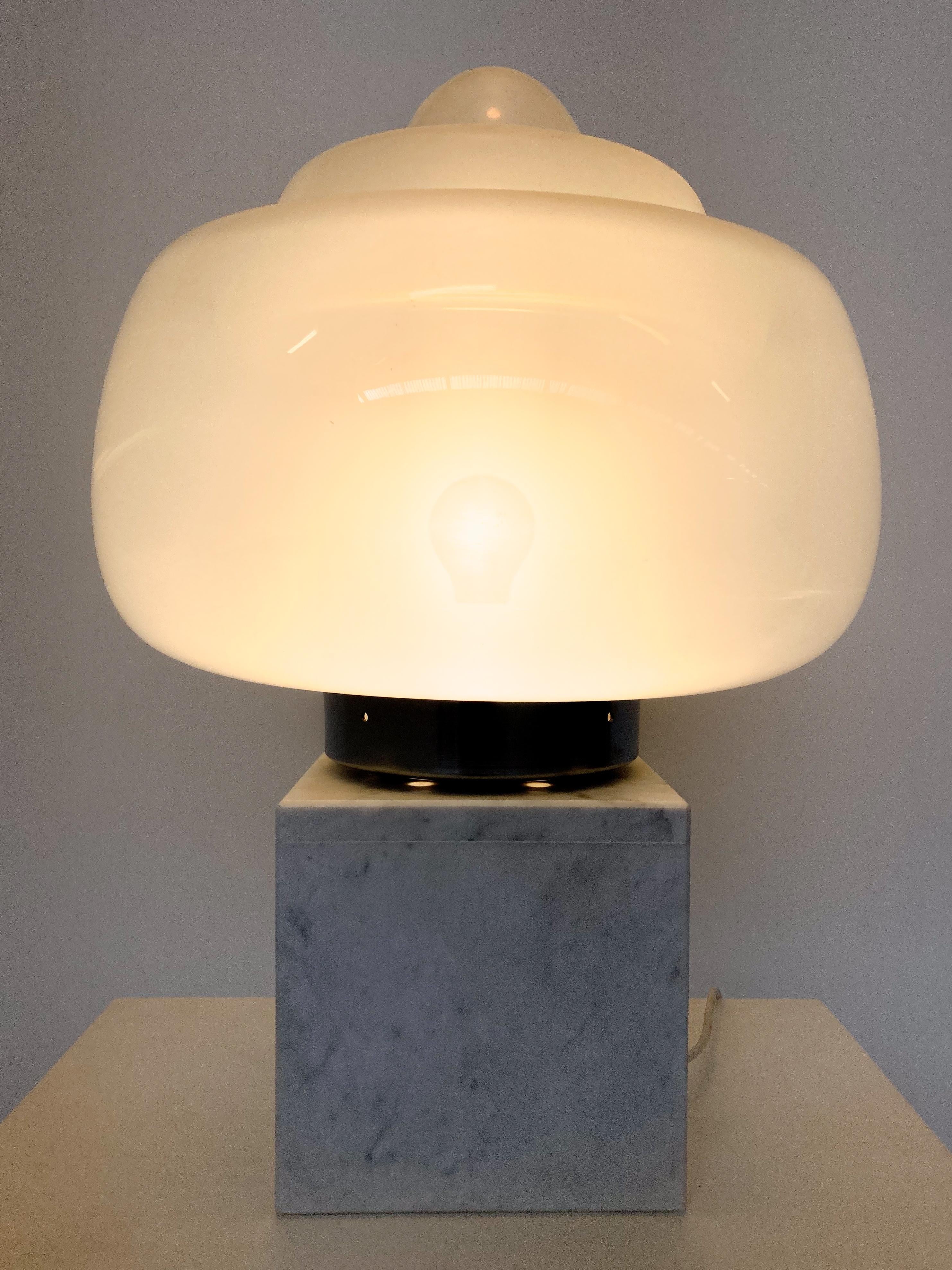 Mid-Century Italian Table Lamp, 1960s In Good Condition For Sale In Brussels, BE