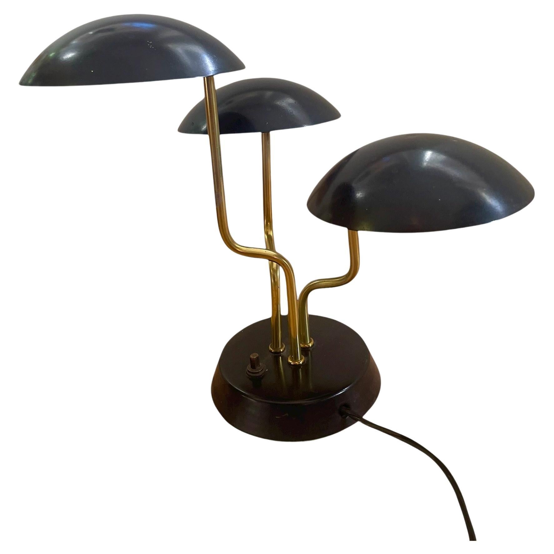 Mid-Century Italian table lamp by Gino Sarfatti for Arteluce in vendita