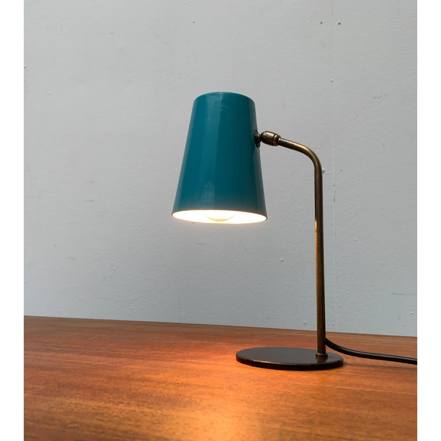 Lámpara de mesa italiana de mediados de siglo en venta 3