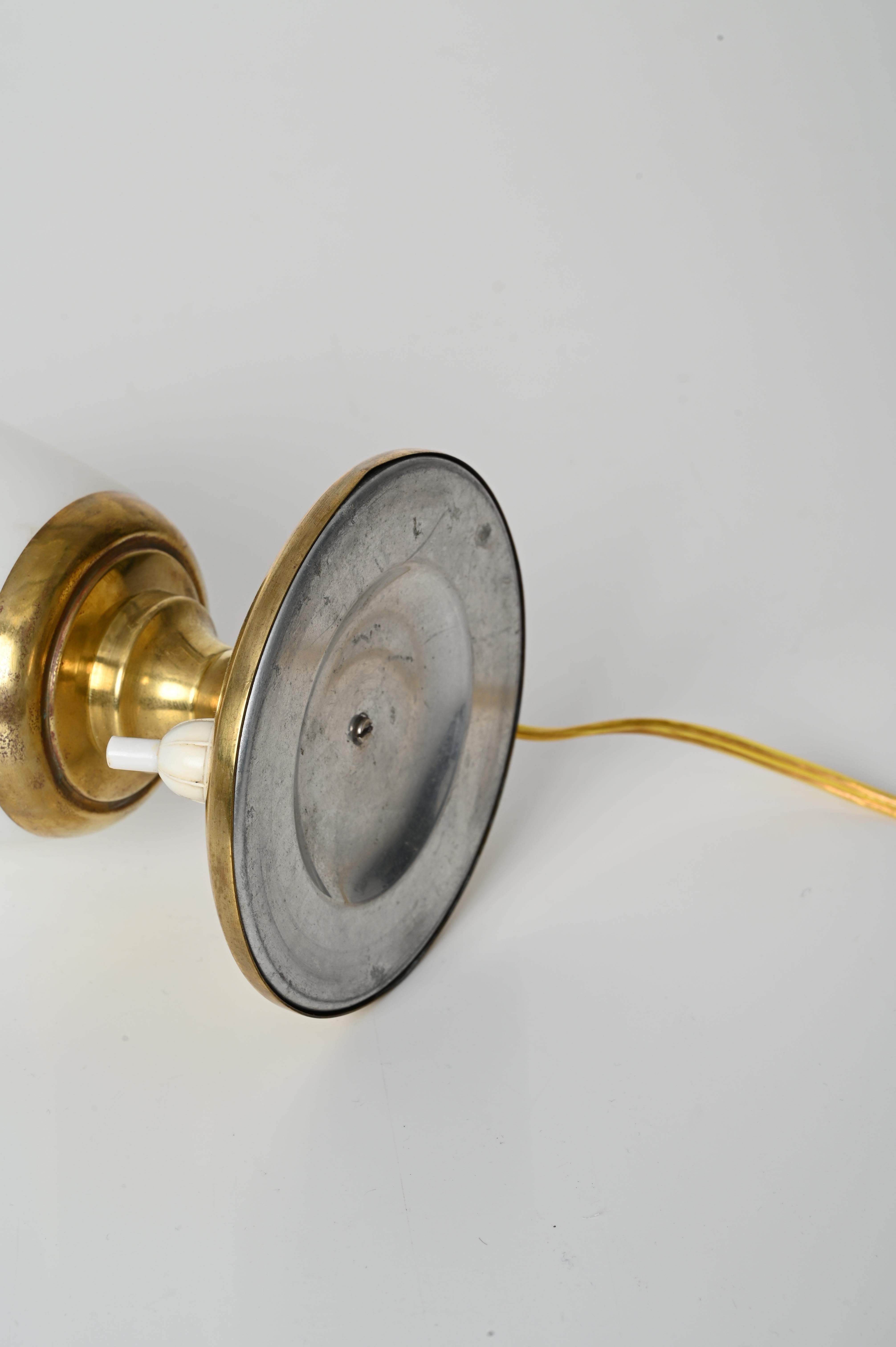Mid-Century Italian Table Lamp in Brass and Opaline Glass, 1950s For Sale 5
