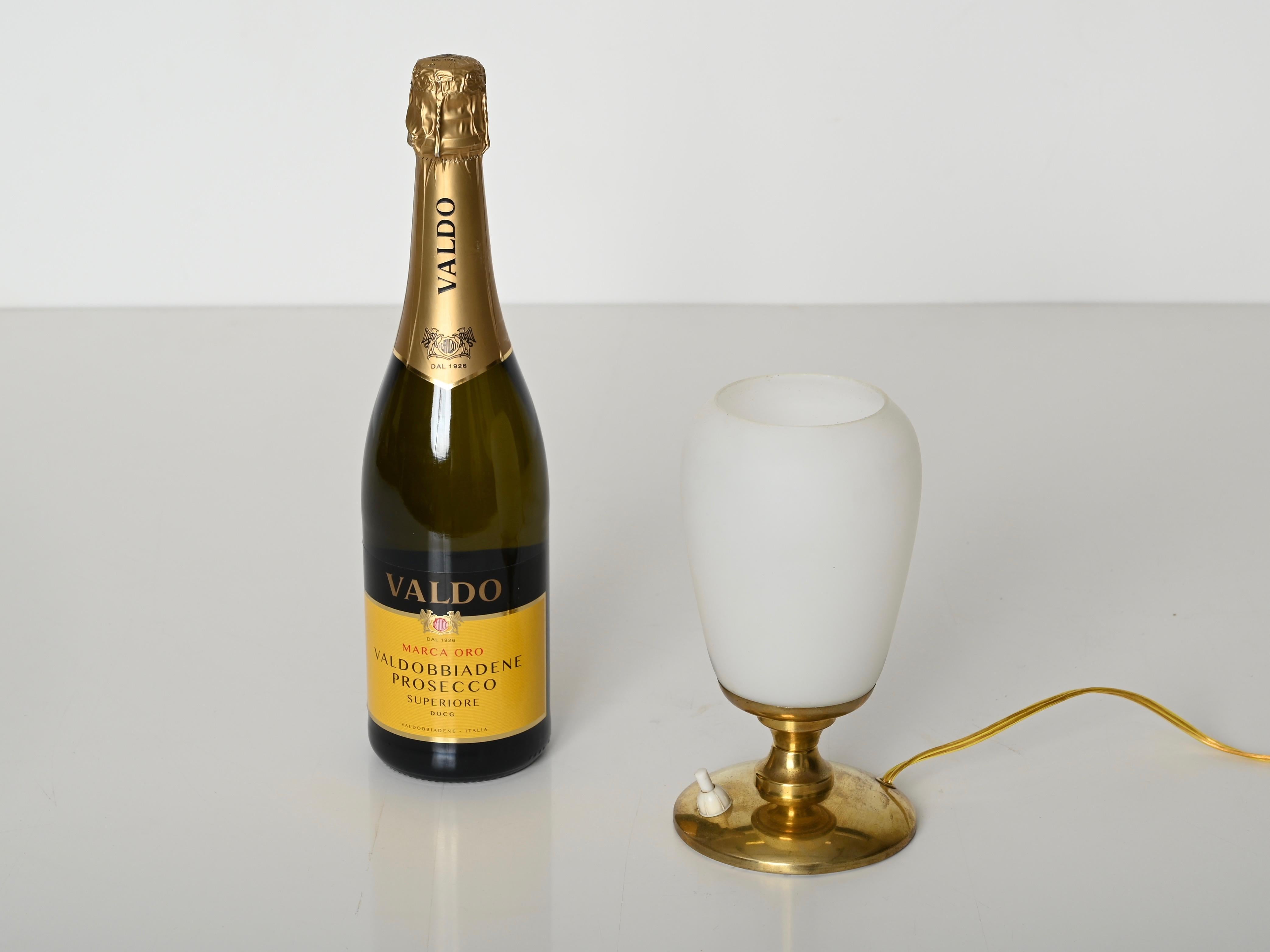 Mid-Century Italian Table Lamp in Brass and Opaline Glass, 1950s For Sale 3