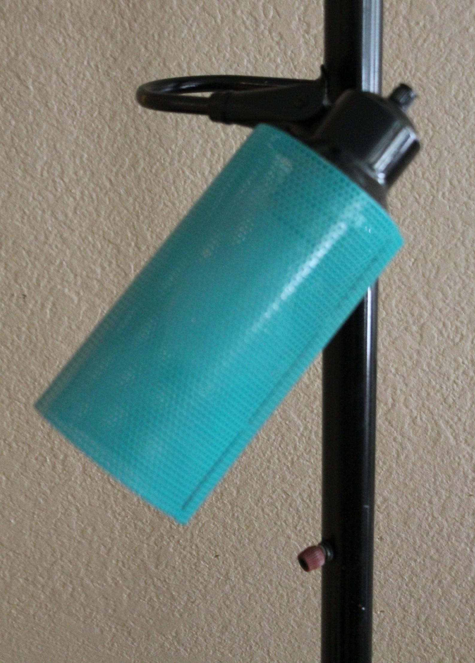 Lampe à suspension italienne Stiffel à 3 abat-jour du milieu du siècle dernier d'après Jacques Biny, années 50 Bon état - En vente à Peoria, AZ