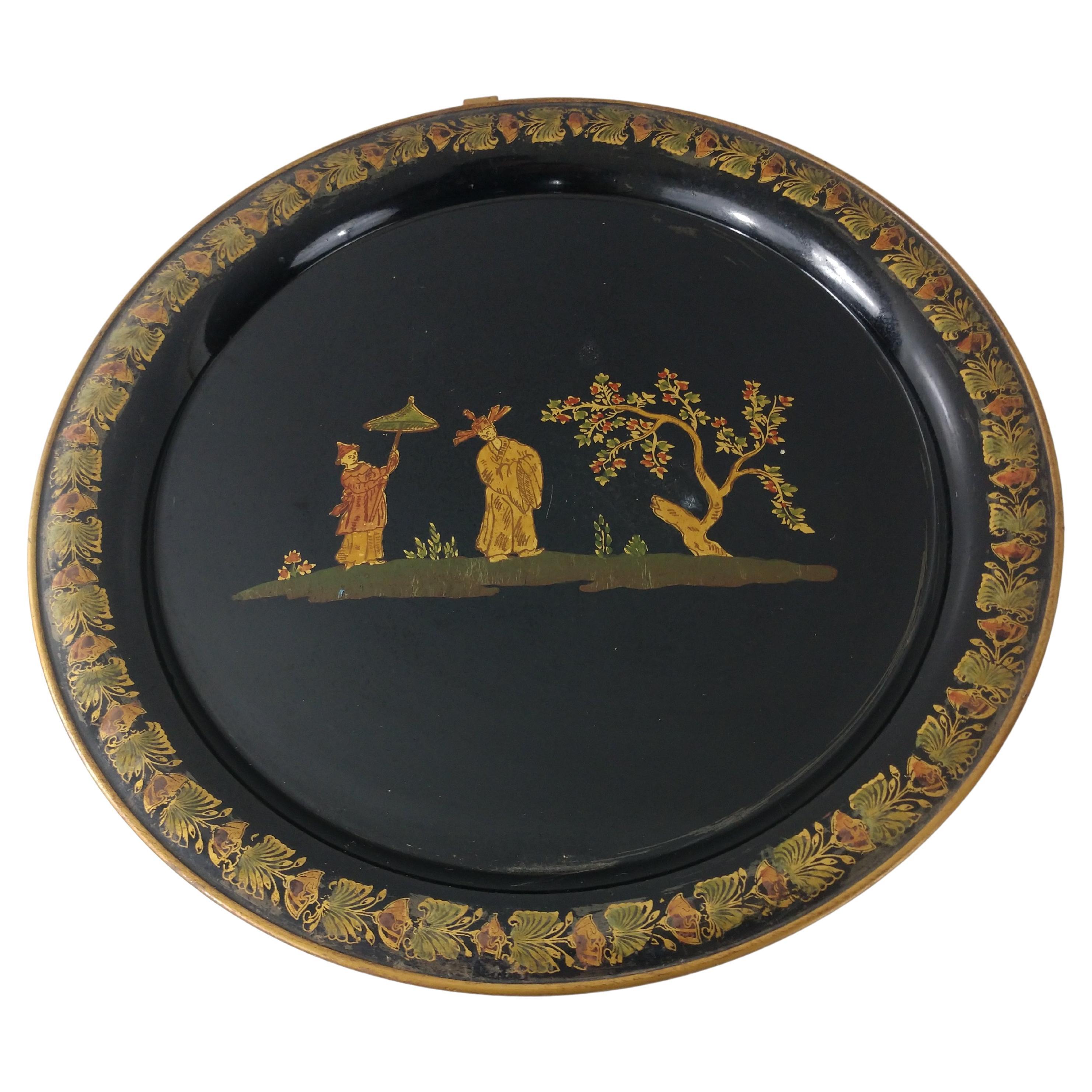 Mid Century Italian Toleware Side Tray Table, circa 1960 In Good Condition In Port Jervis, NY