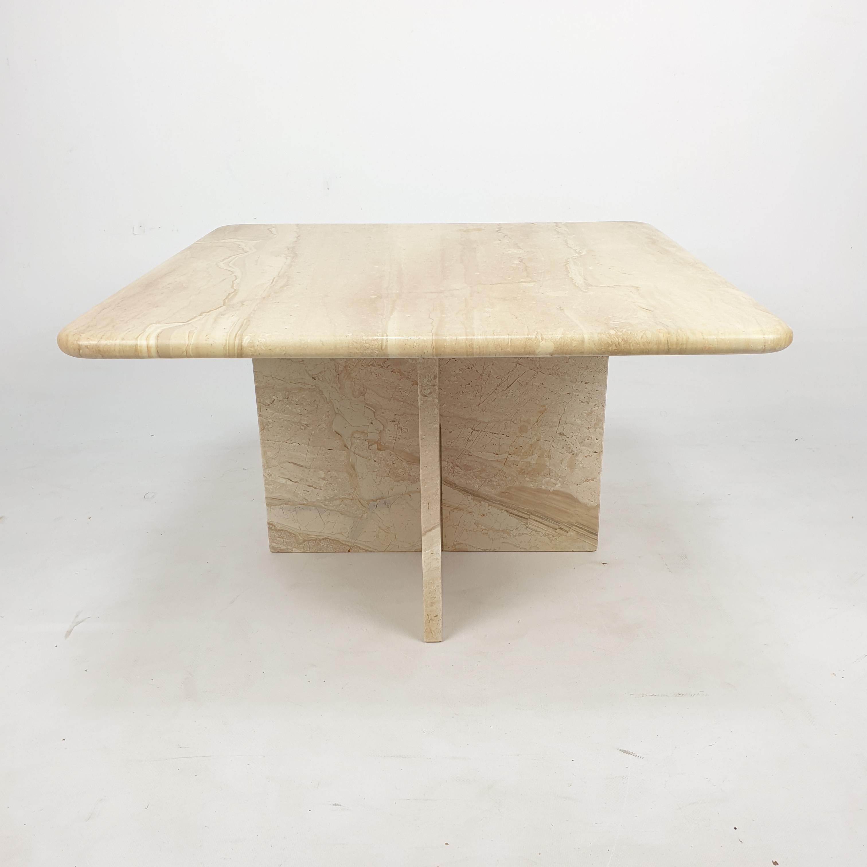Mid-Century Italian Travertine Coffee Table, 1980s In Good Condition In Oud Beijerland, NL