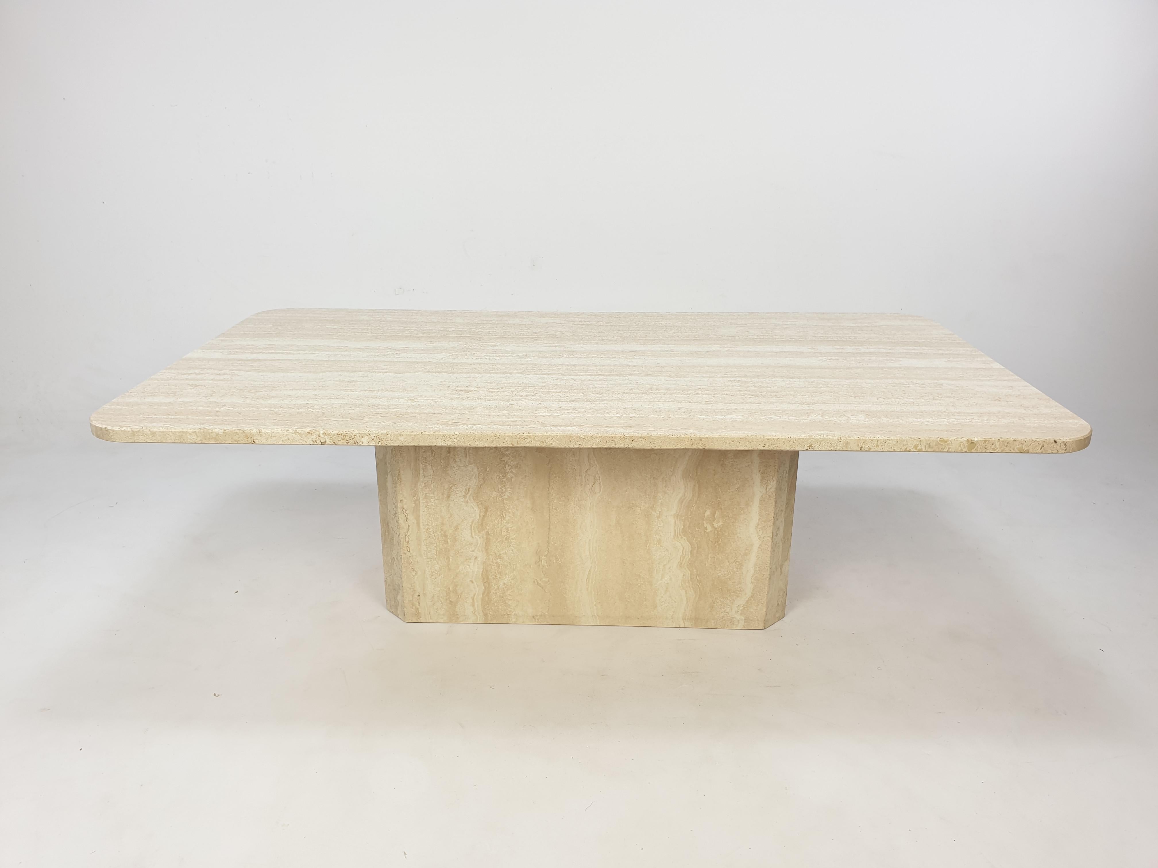 Mid-Century Italian Travertine Coffee Table, 1980s In Good Condition In Oud Beijerland, NL