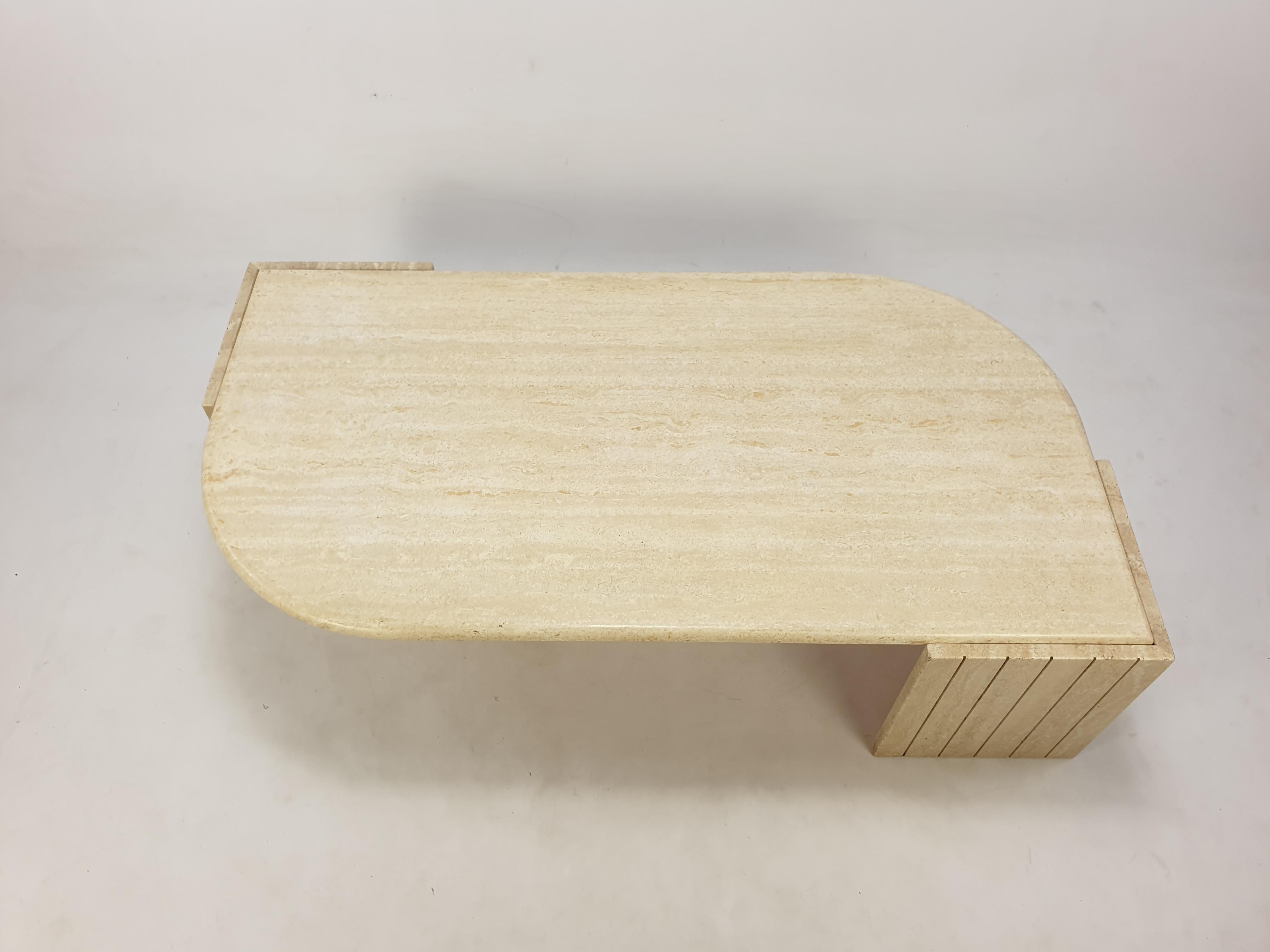 Mid-Century Italian Travertine Coffee Table, 1980s In Good Condition In Oud Beijerland, NL
