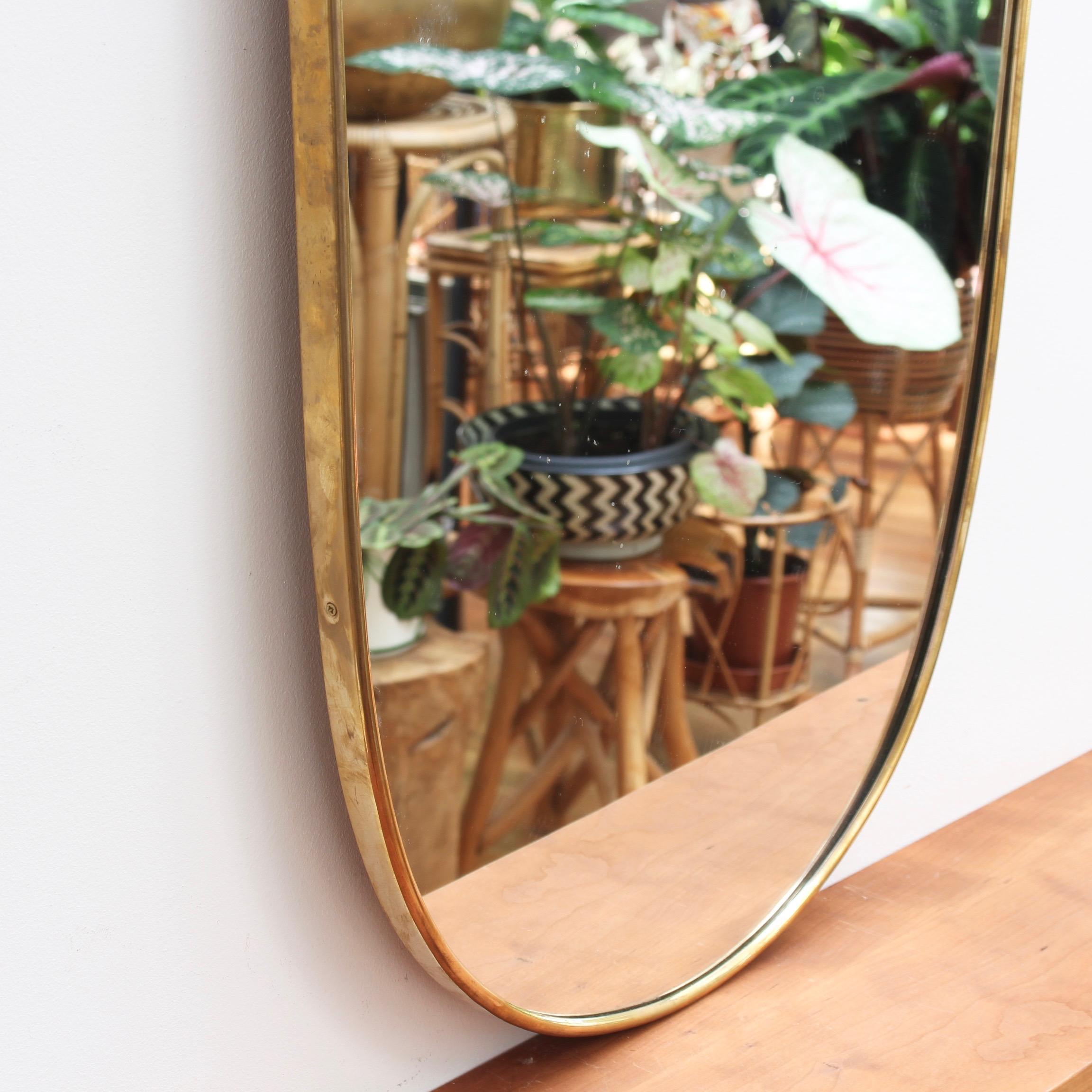 Midcentury Italian Tulip-Shaped Wall Mirror with Brass Frame, circa 1950s 6