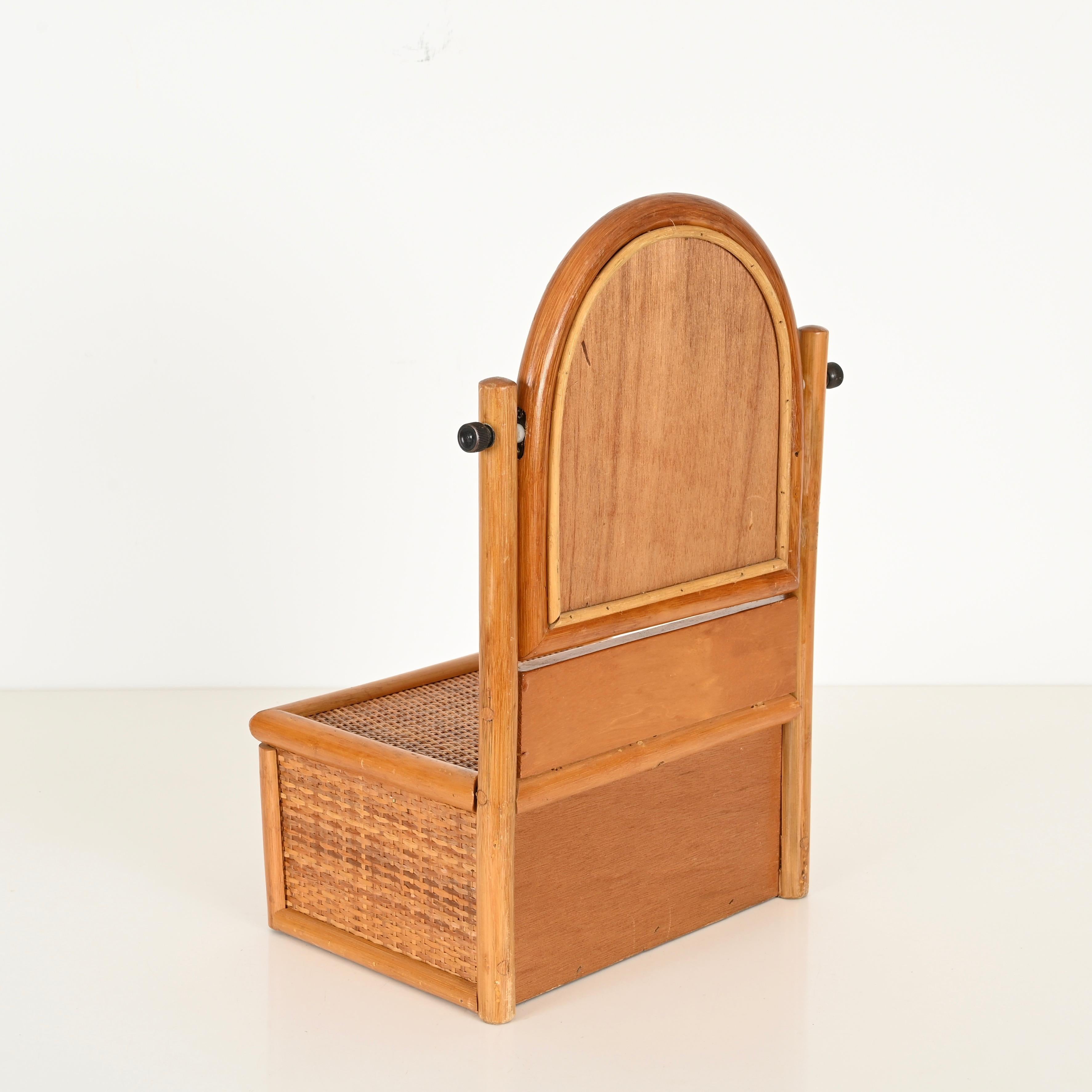 Miroir de table de toilette italien du milieu du siècle en bambou, rotin et laiton, années 1970 en vente 3
