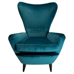 Poltrona in velluto italiana di metà secolo di ISA Bergamo, anni
50