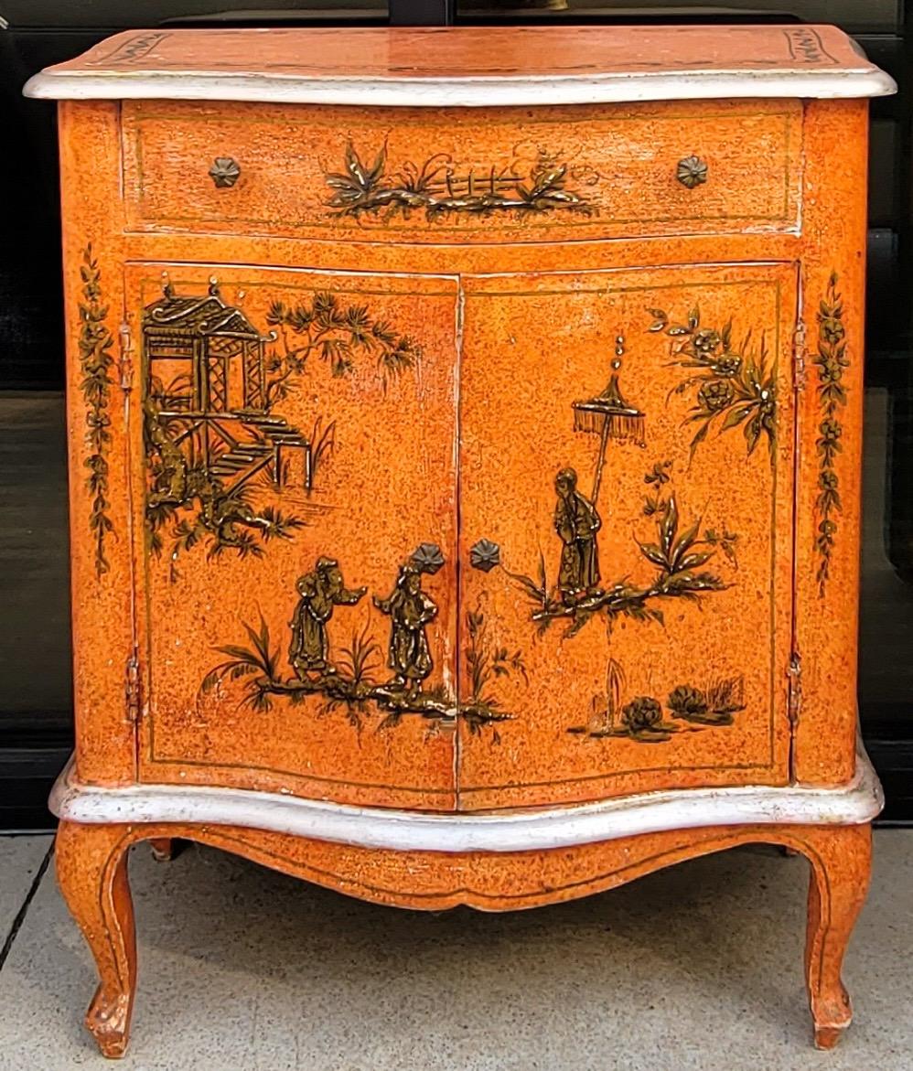 Mid-Century Italian Venetian Chinoiserie Gilt and Orange Cabinet For Sale 2
