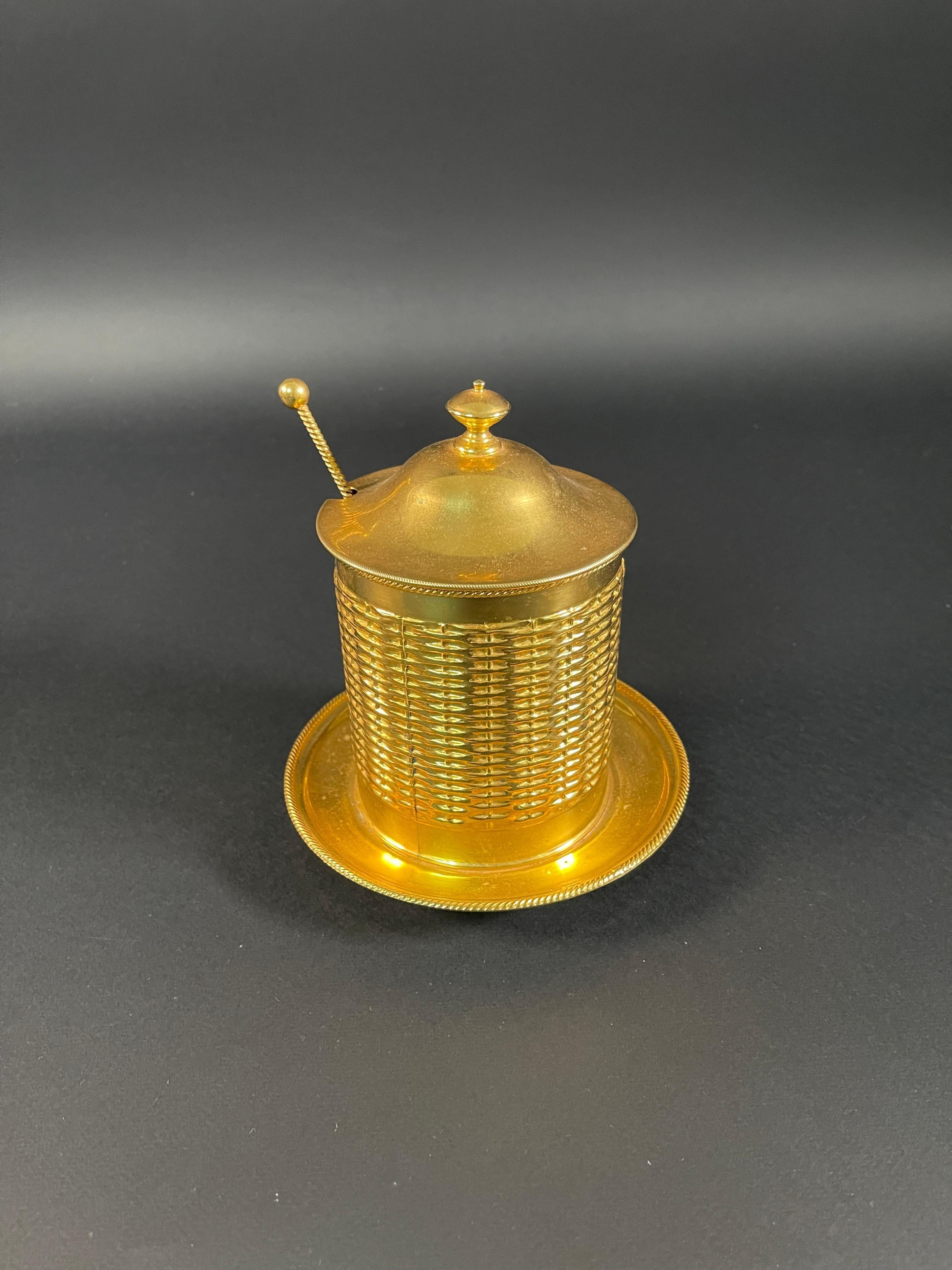 Vaso per formaggi dorato d
epoca italiana di metà secolo