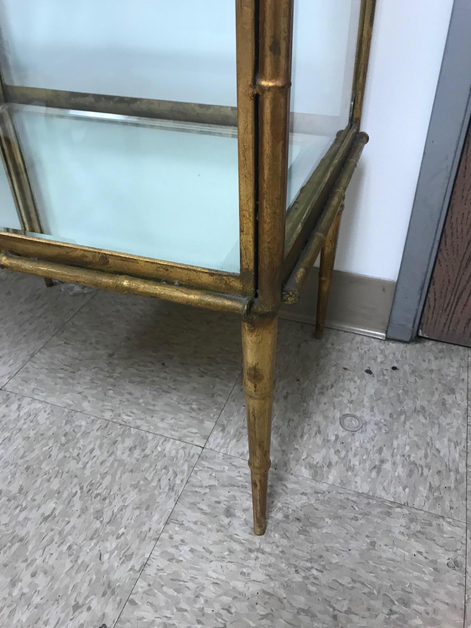 Mid-Century Italian Vitrine In Good Condition In Cathedral City, CA