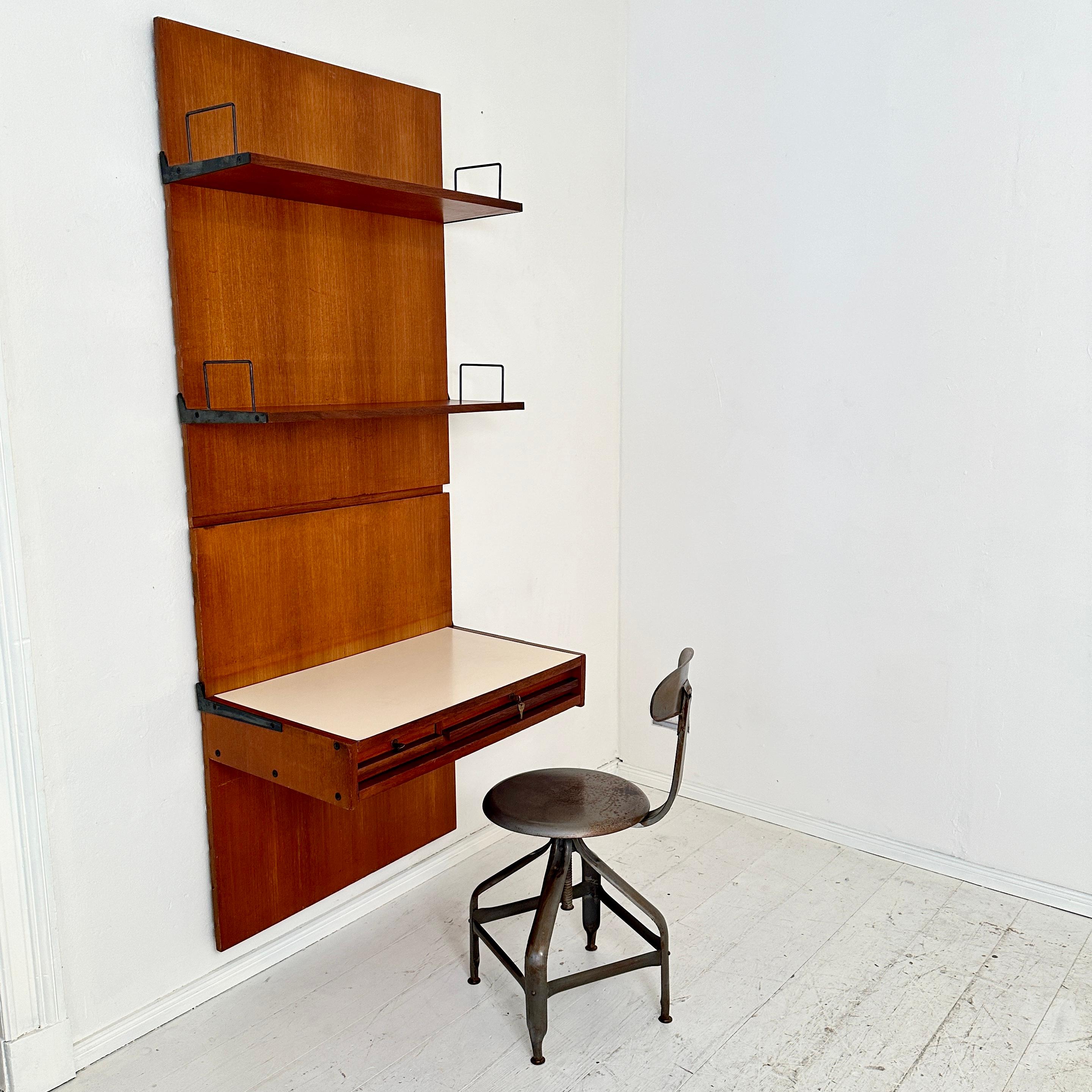 Mid Century Italian Wall Desk in Brown Teak with Panels and Shelfs, around 1960 7