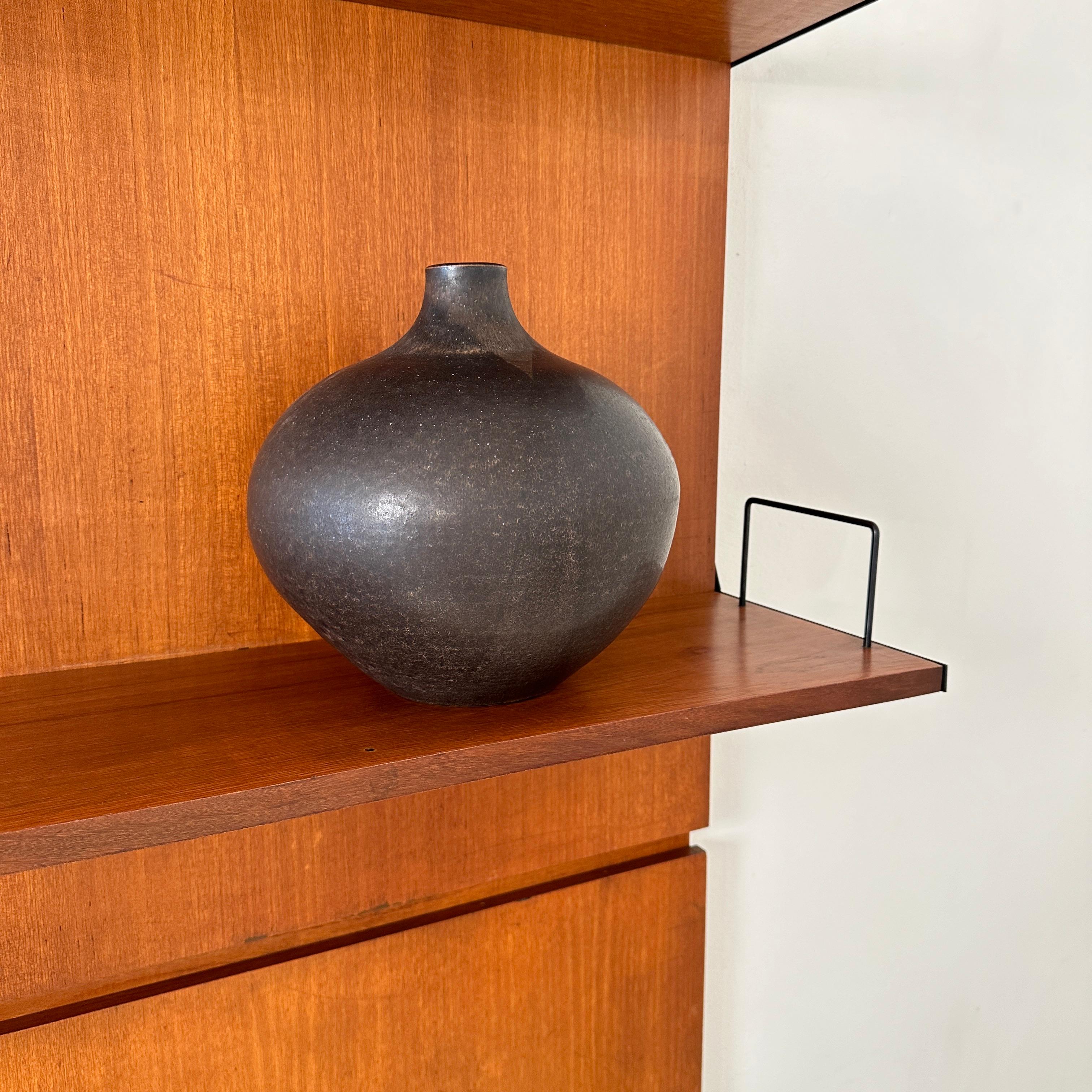 Mid Century Italian Wall Desk in Brown Teak with Panels and Shelfs, around 1960 8