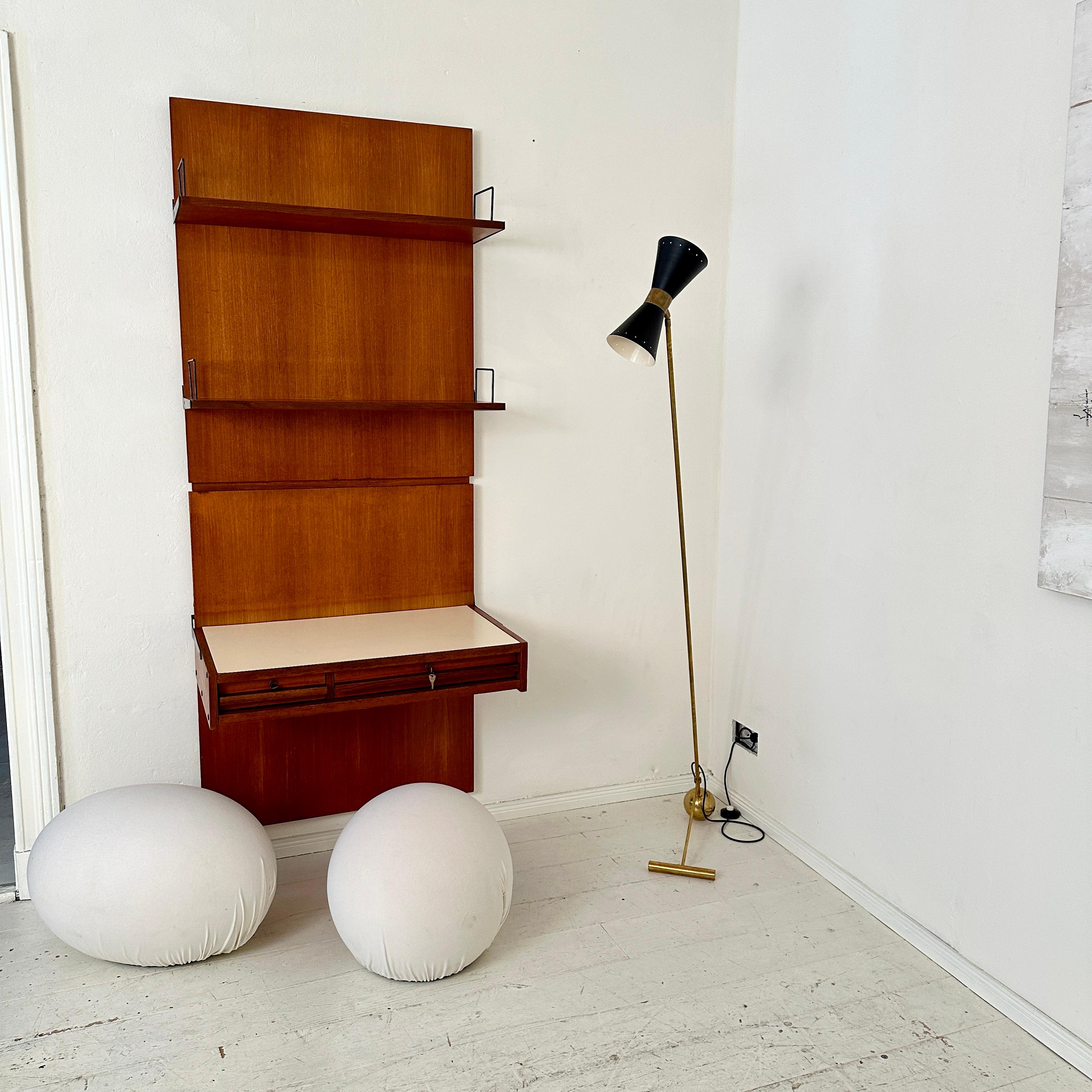 Mid Century Italian Wall Desk in Brown Teak with Panels and Shelfs, around 1960 In Good Condition In Berlin, DE