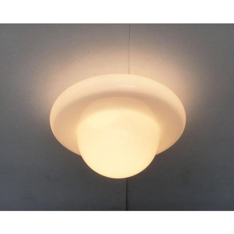 Lampada da parete italiana di metà secolo, anni '60 in vendita 1