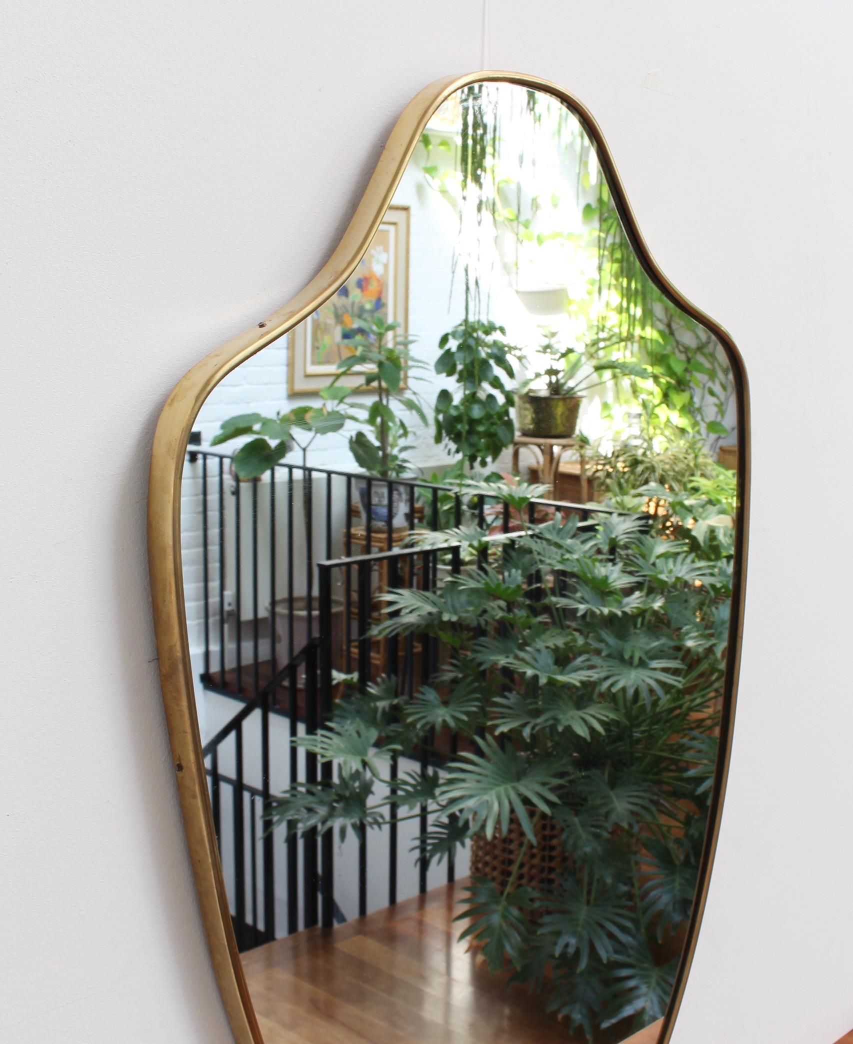 Midcentury Italian Wall Mirror with Brass Frame, 1950s In Good Condition In London, GB