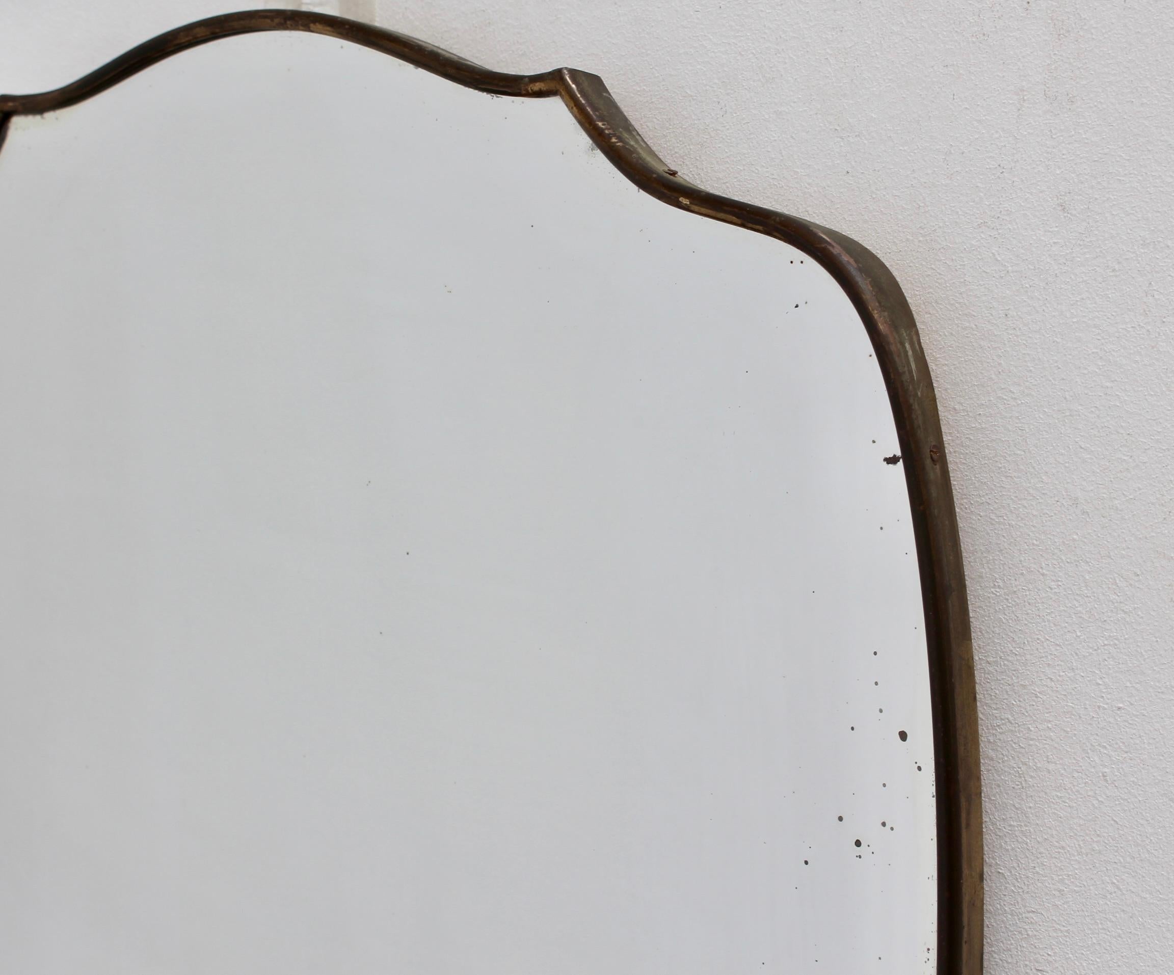 Mid-Century Italian Wall Mirror with Brass Frame (circa 1950s) For Sale 7