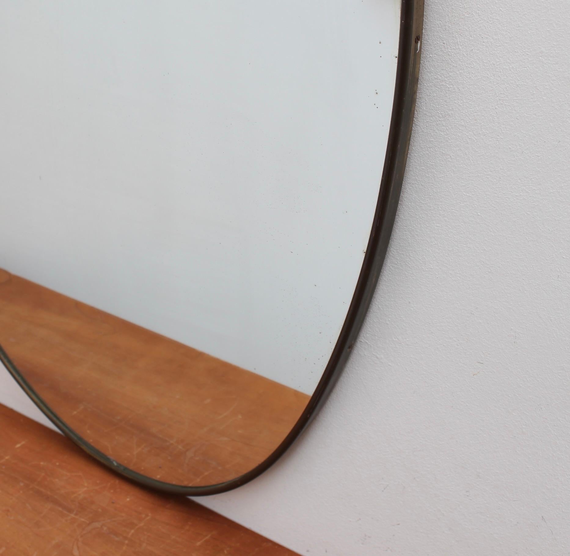 Mid-Century Italian Wall Mirror with Brass Frame (circa 1950s) For Sale 9