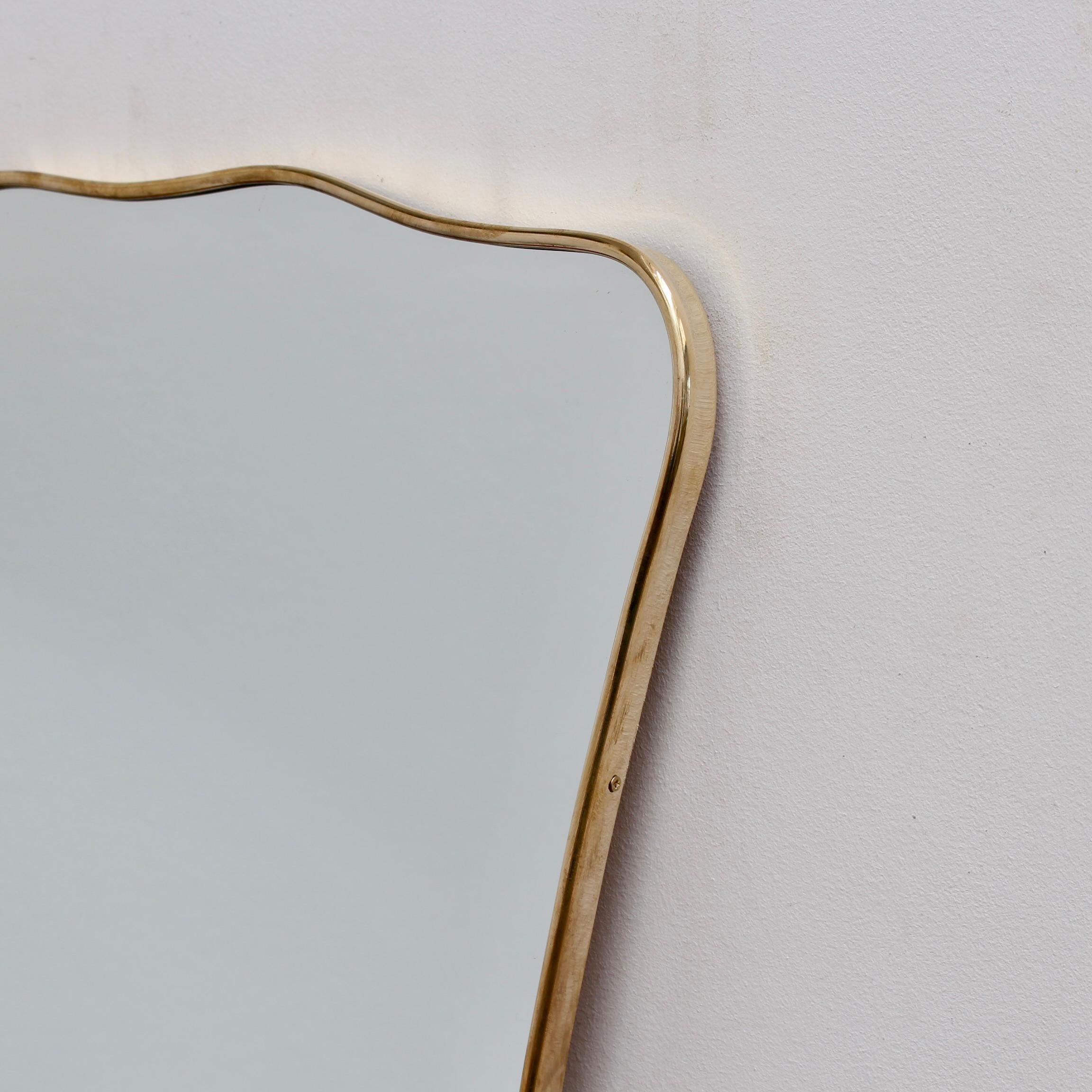 Mid-Century Italian Wall Mirror with Brass Frame (circa 1950s) For Sale 3