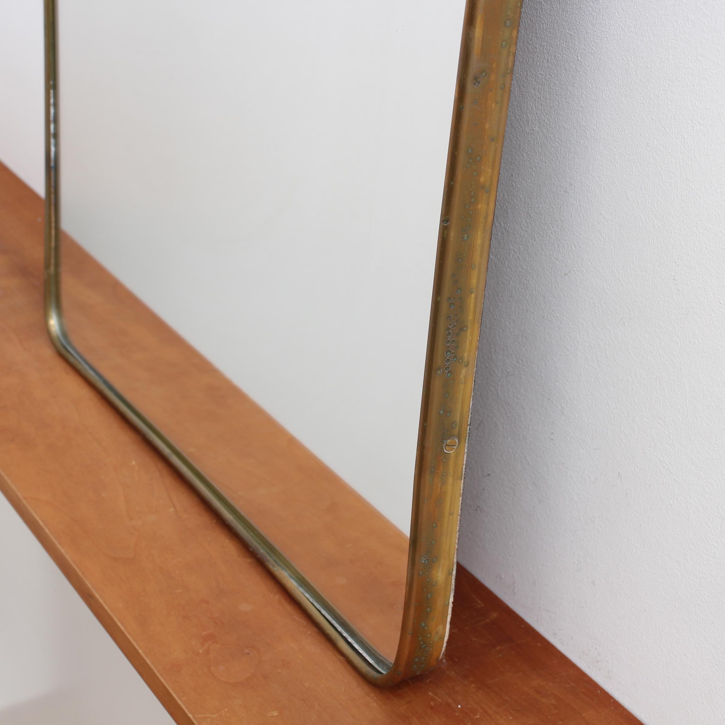 Mid-Century Italian Wall Mirror with Brass Frame (circa 1950s) - Large For Sale 8