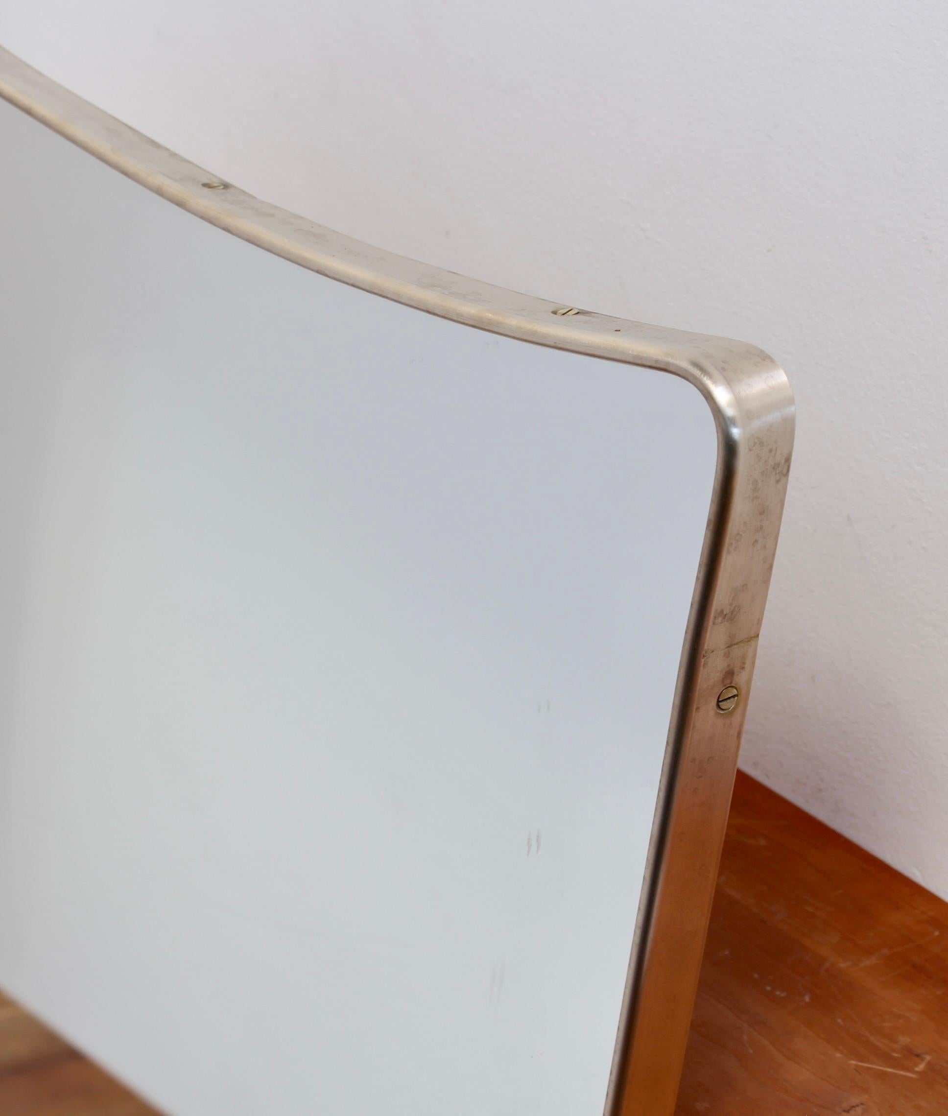 Mid-Century Italian Wall Mirror with Brass Frame (circa 1950s) - Large For Sale 10