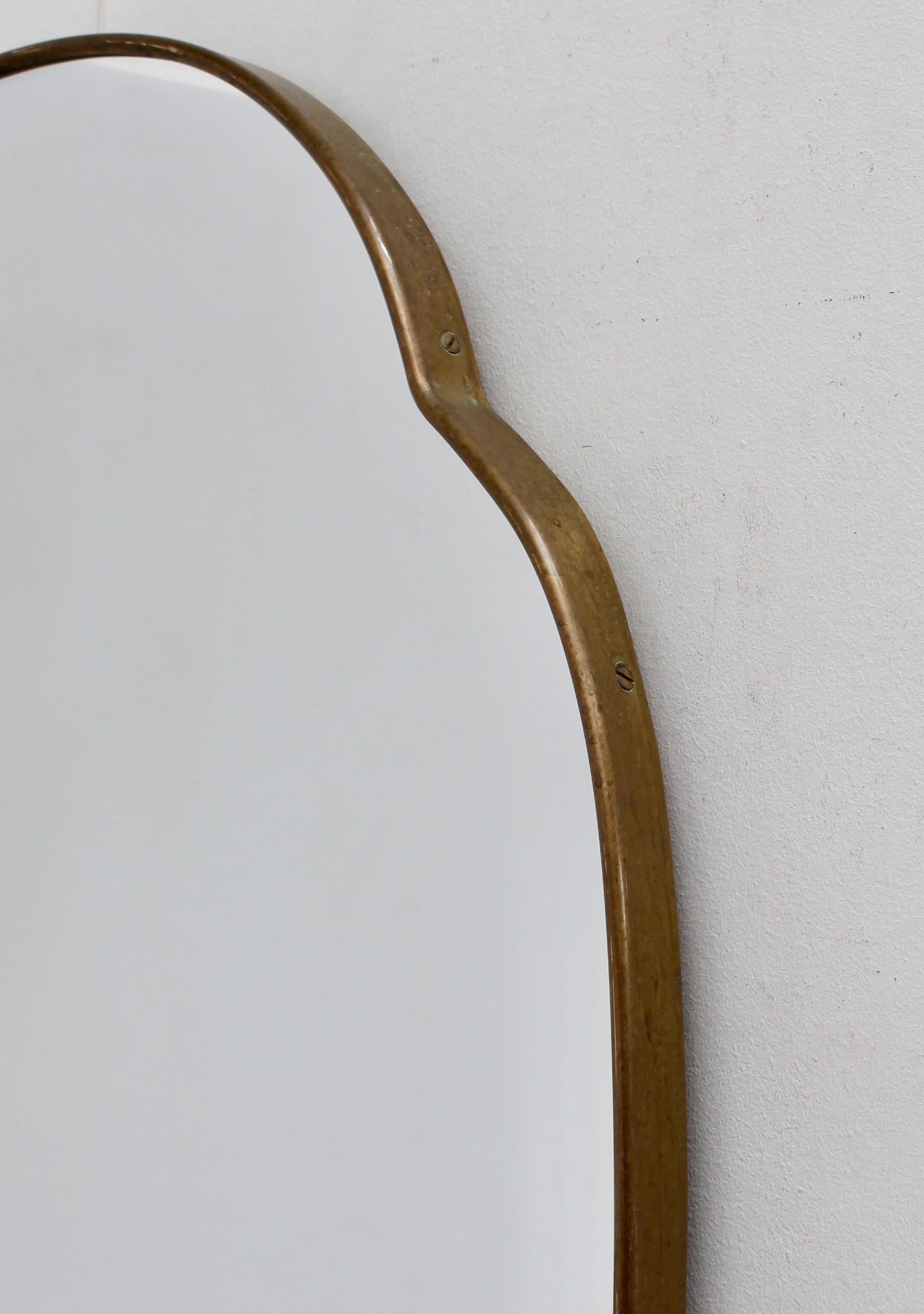 Mid-Century Italian Wall Mirror with Brass Frame (circa 1960s) For Sale 9