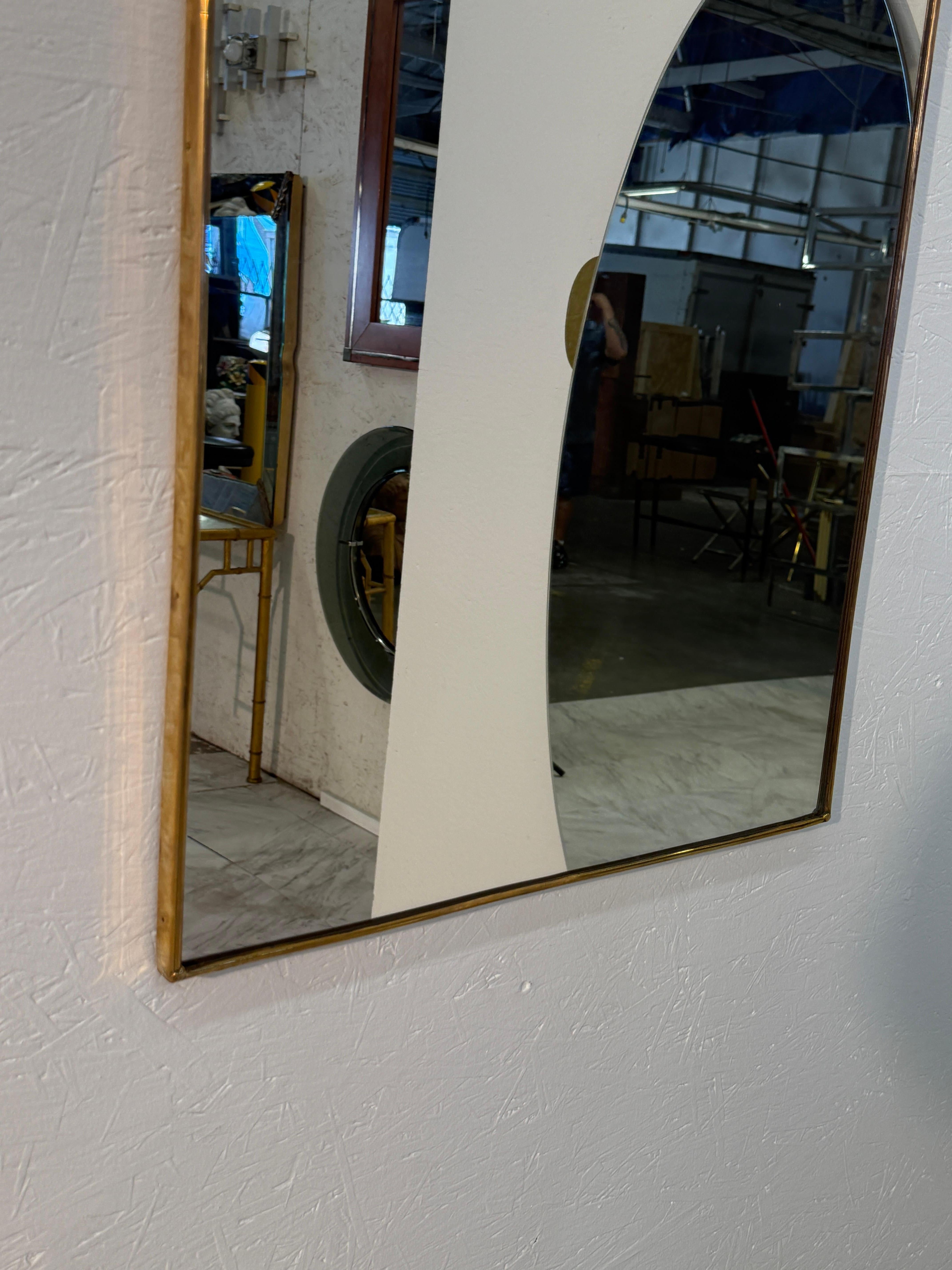 Mid-Century Italian Wall Mirror with Brass Frame, Italy 1960s In Good Condition For Sale In Los Angeles, CA