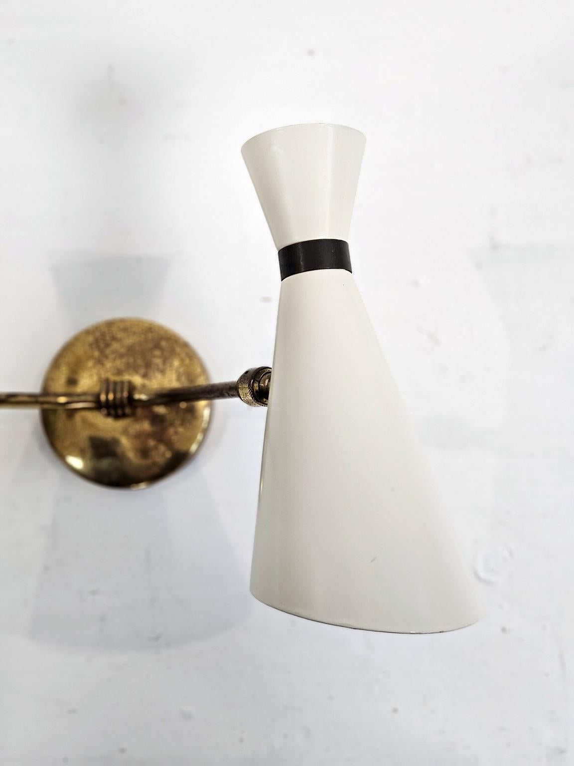 Aplique de pared italiano de mediados de siglo Moderno de mediados de siglo en venta