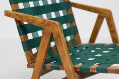Poltrona in legno di noce di metà secolo con fettuccia, nello stile di Franco Albini