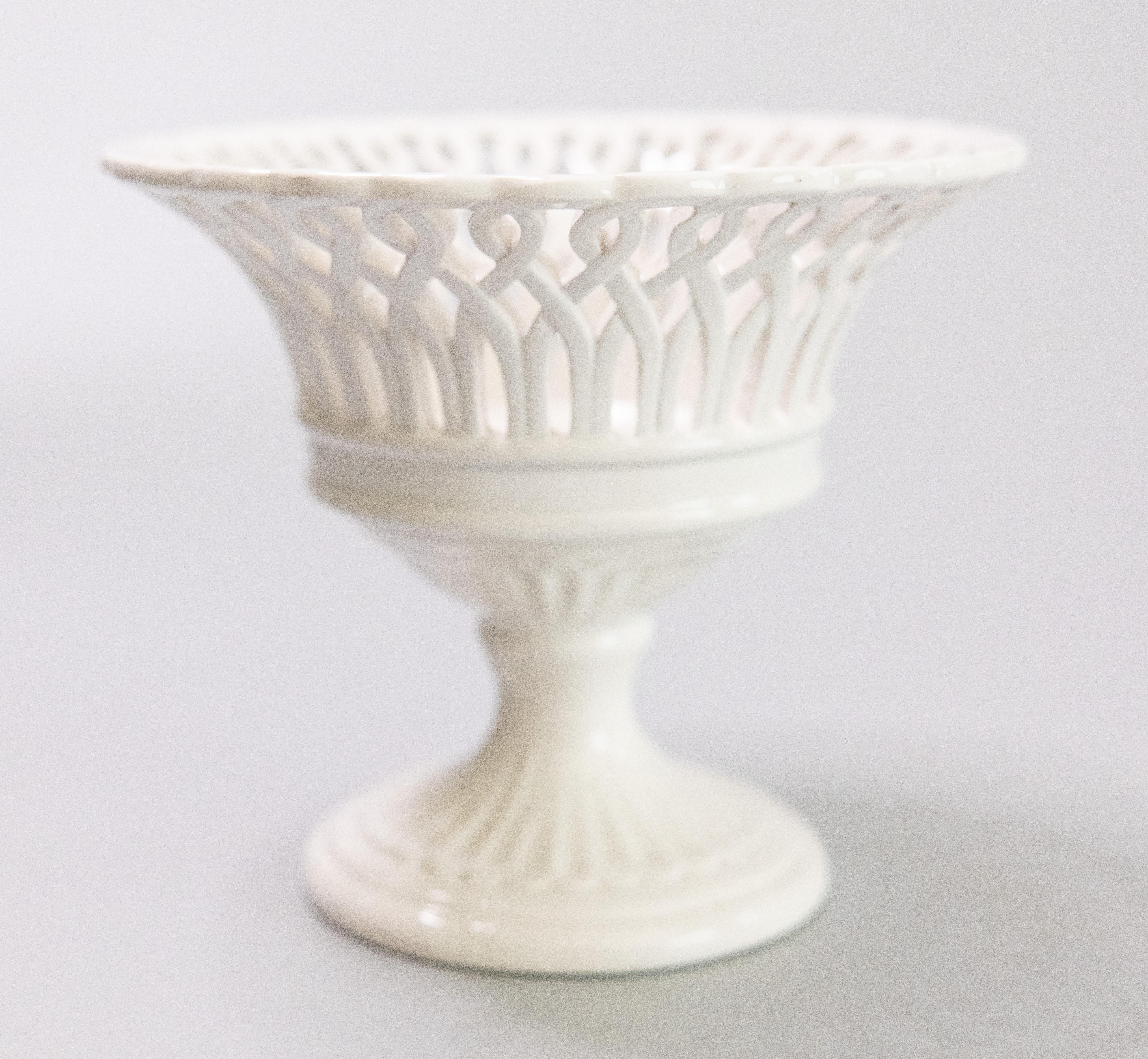 Compotier italien du milieu du siècle en porcelaine blanche Blanc De Chine Bon état - En vente à Pearland, TX