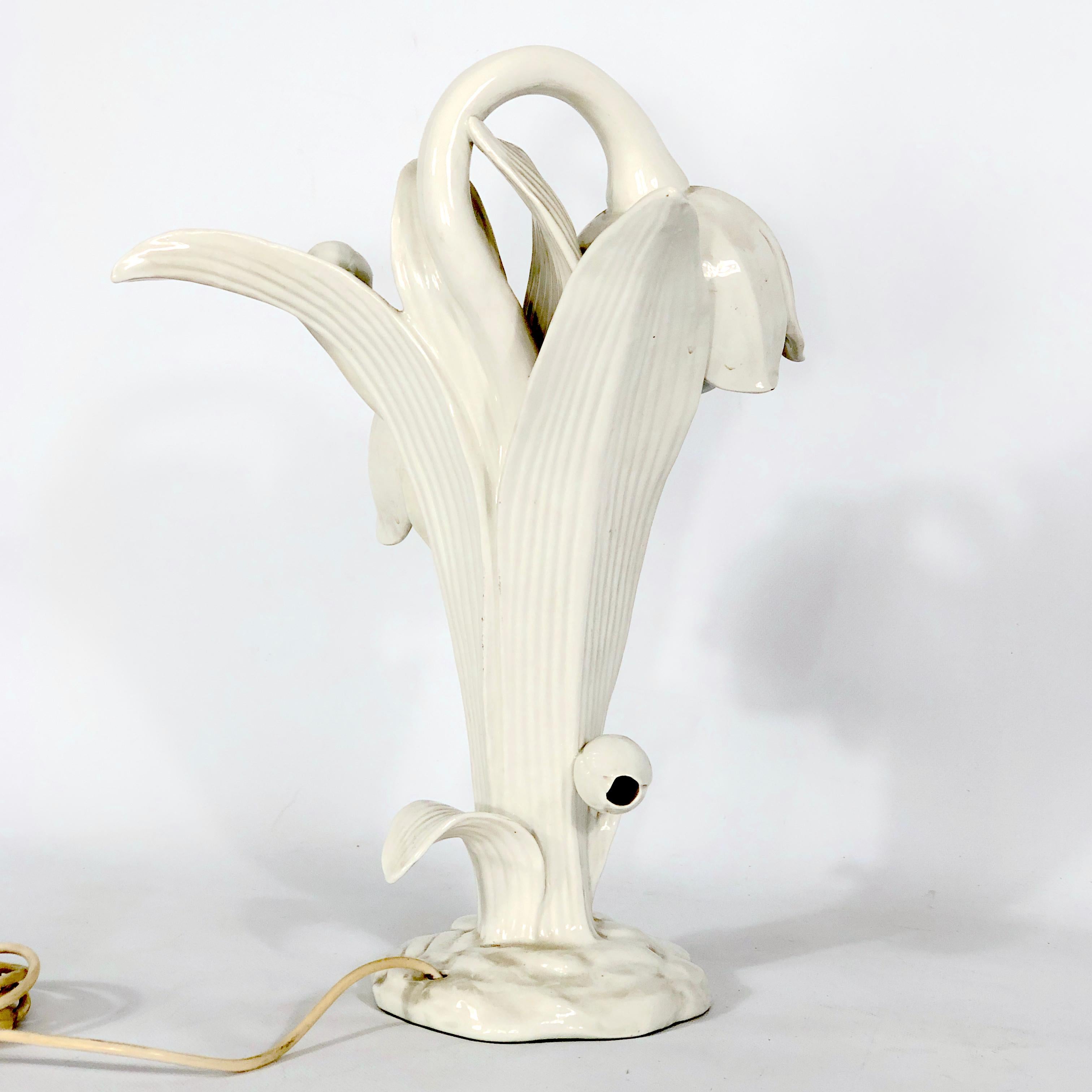 Mid-century Italian White Porcelain table lamp from 30s For Sale 6