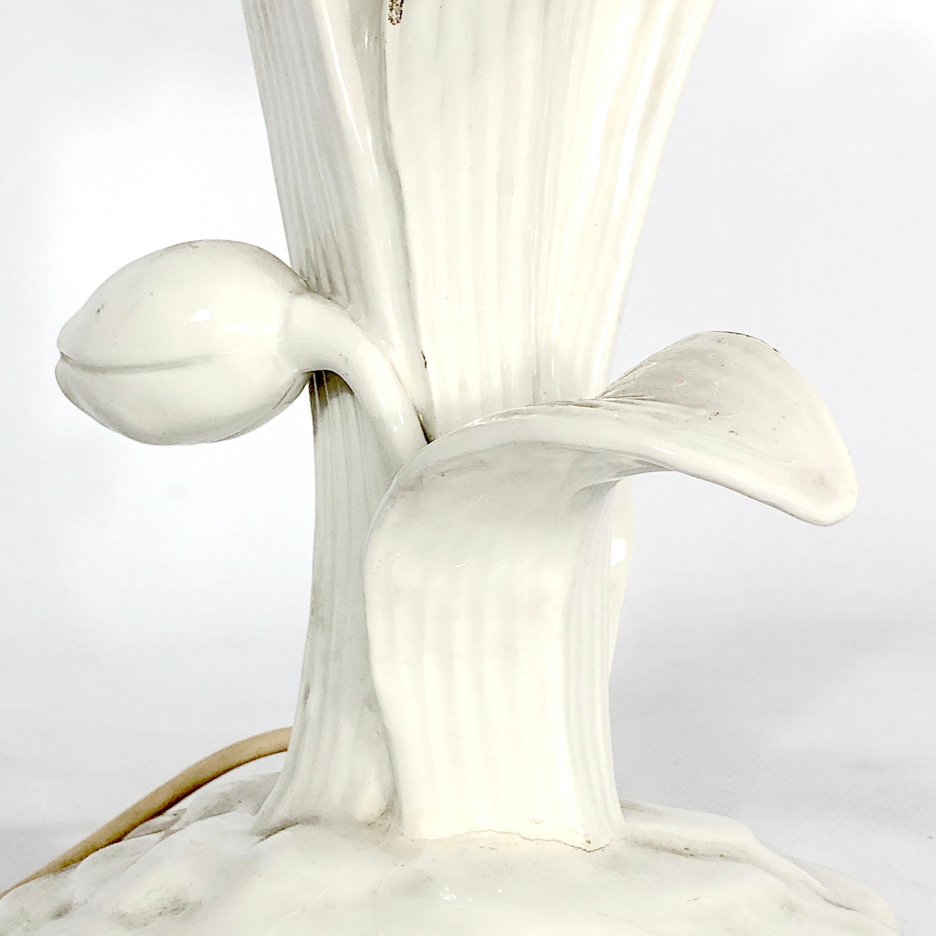 Mid-century Italian White Porcelain table lamp from 30s For Sale 10