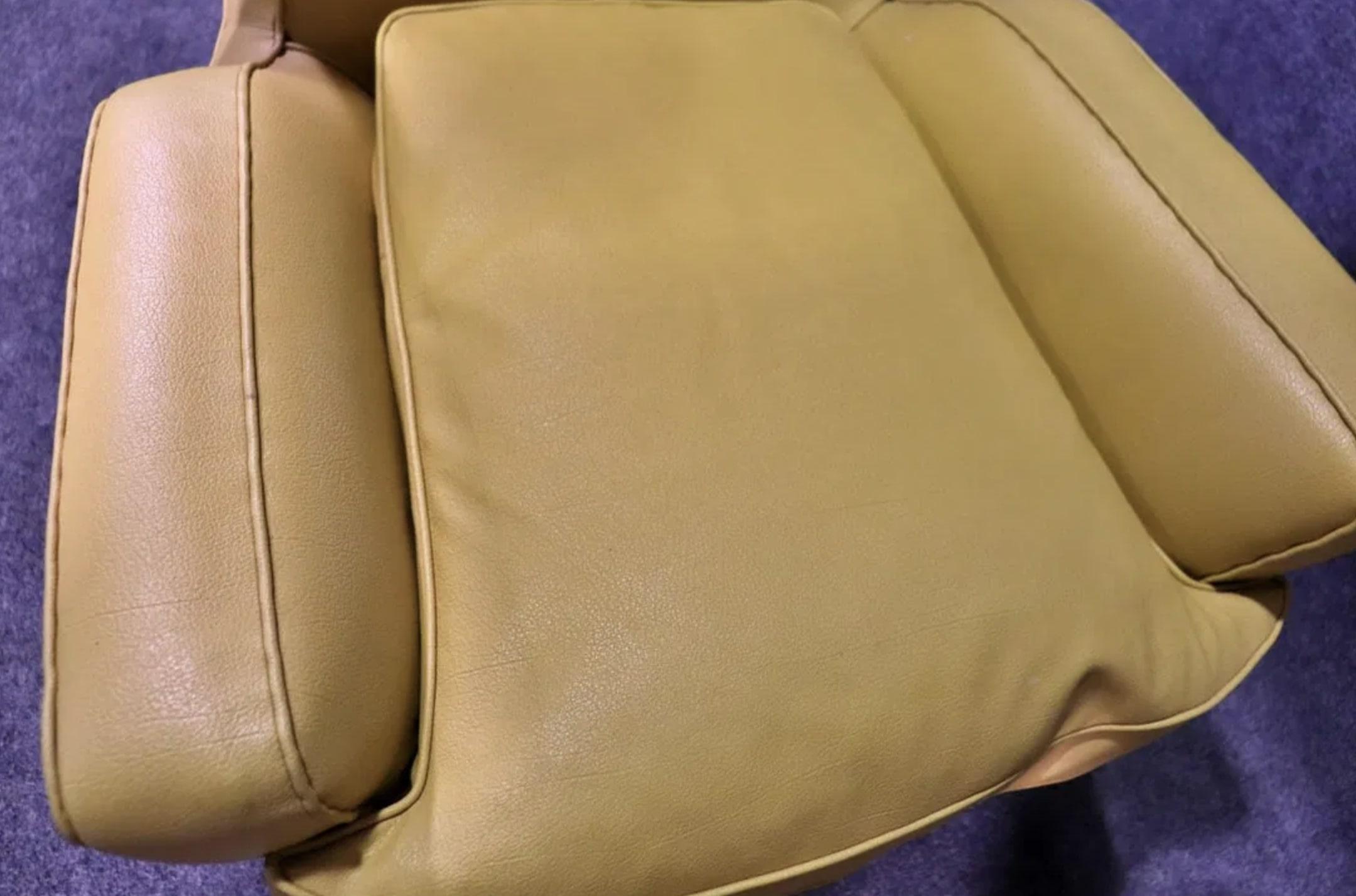 Sedie Wingback italiane di metà secolo in vendita 2