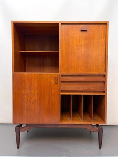 Buffet en bois italien du milieu du siècle, années 50