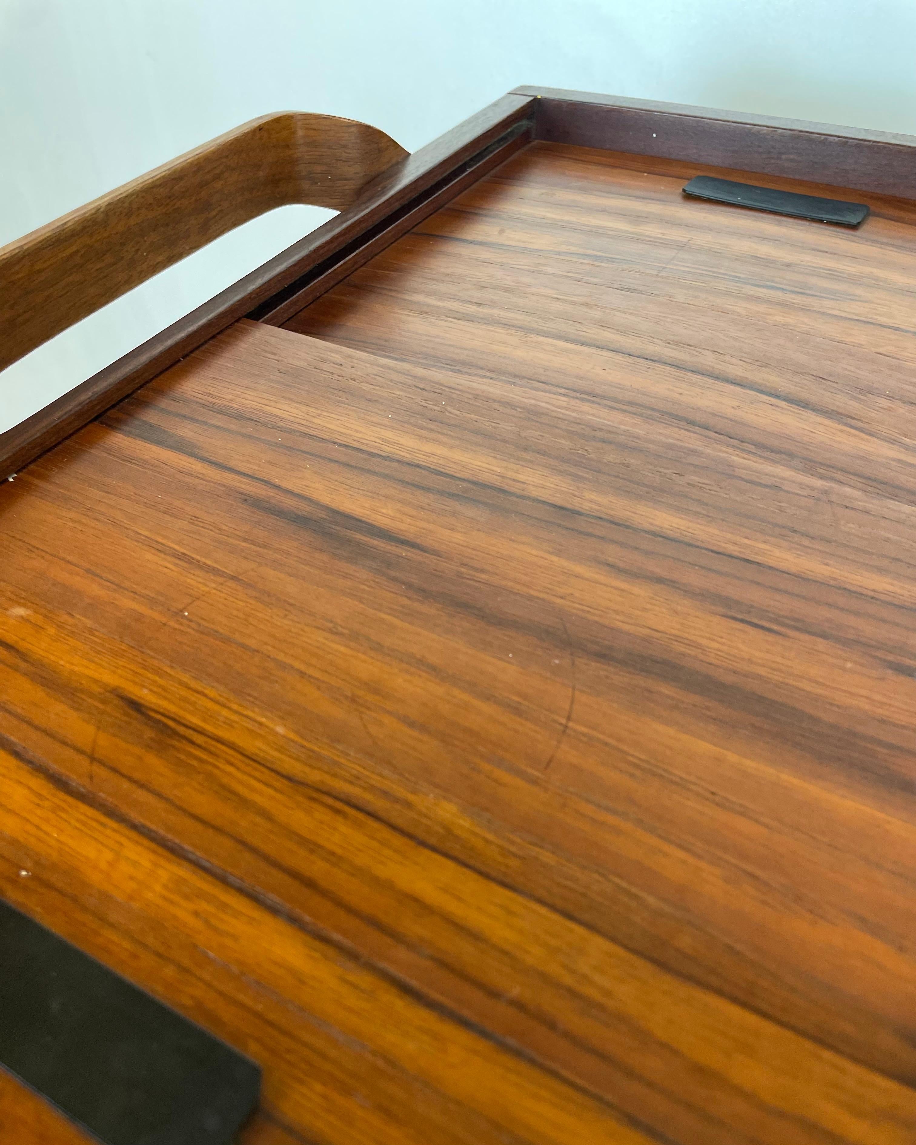 Carrito de bar de madera italiano de mediados de siglo, años 60 en venta 5
