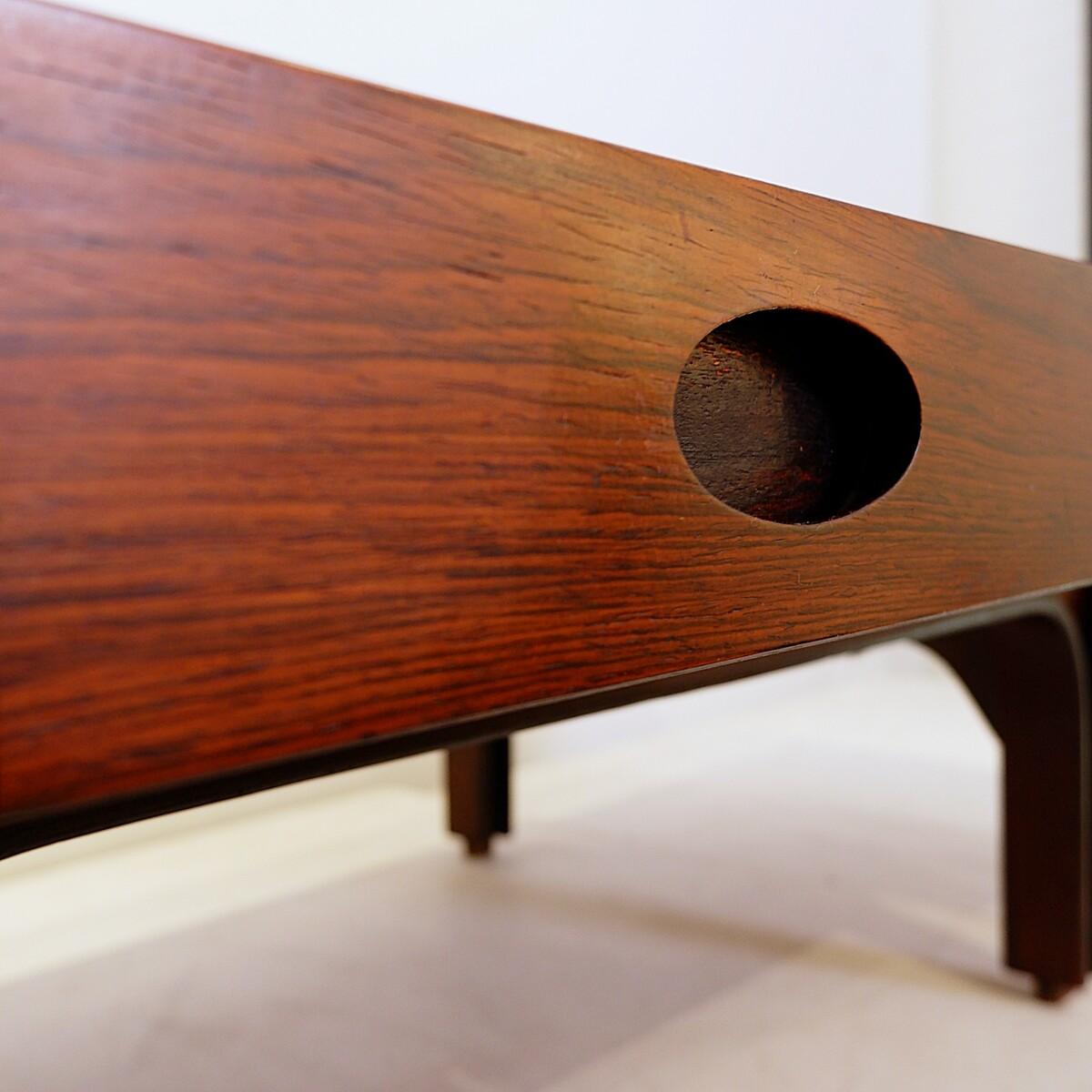 Tavolino da caffè in legno italiano del Mid-Century di Gianfranco Frattini per Bernini, 1960 In condizioni buone in vendita a Uccle, BE
