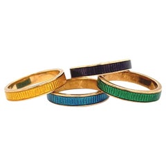 Italienische 18 Karat Gelbe, grüne, blaue und lila Emaille-Ringe aus der Mitte des Jahrhunderts