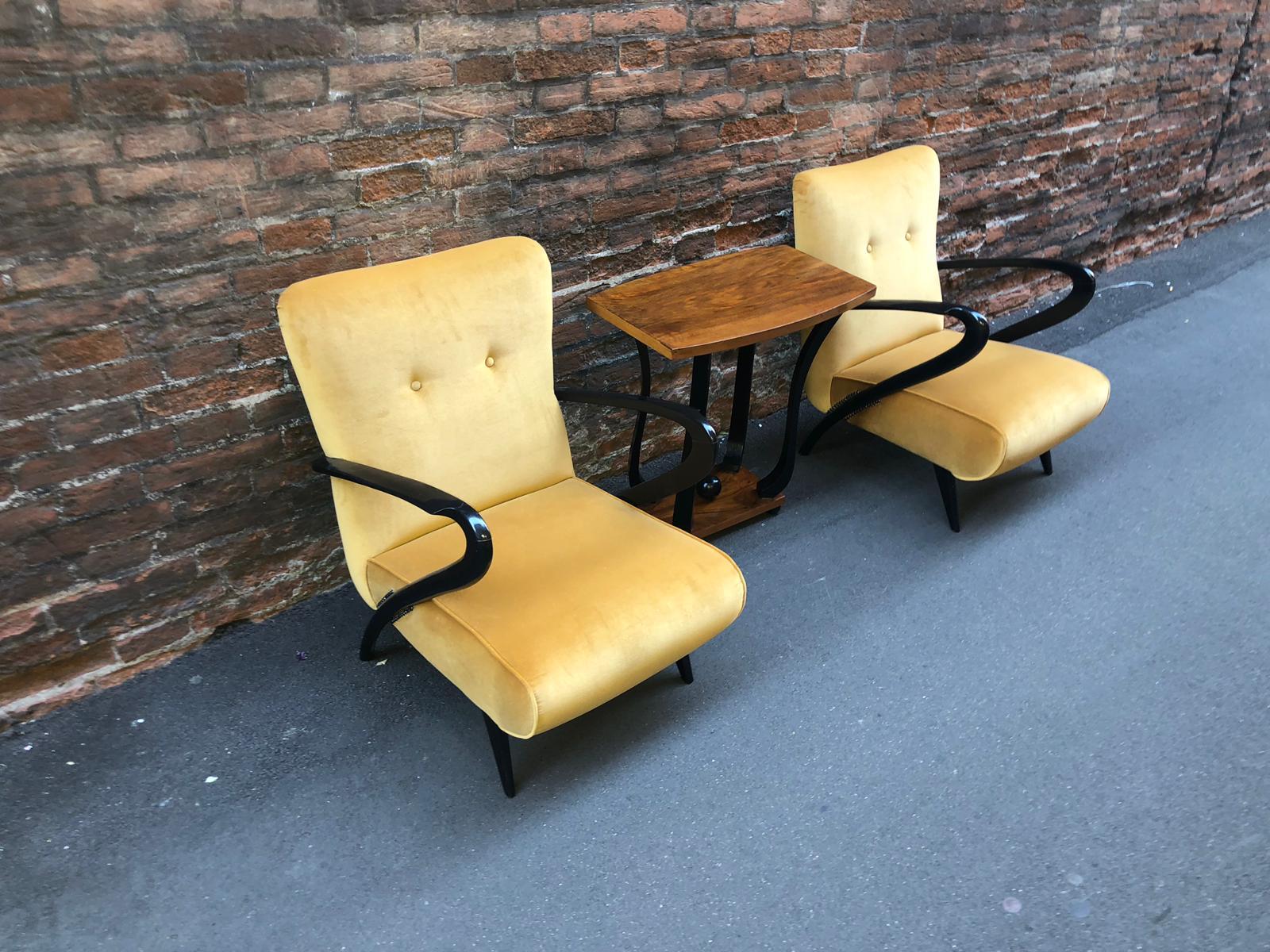 Midcentury Italian yellow velvet black wood armrests armchairs
Conservative restoration - reupholstered in yellow velvet and new padding.
Size: 
A video is available upon request.