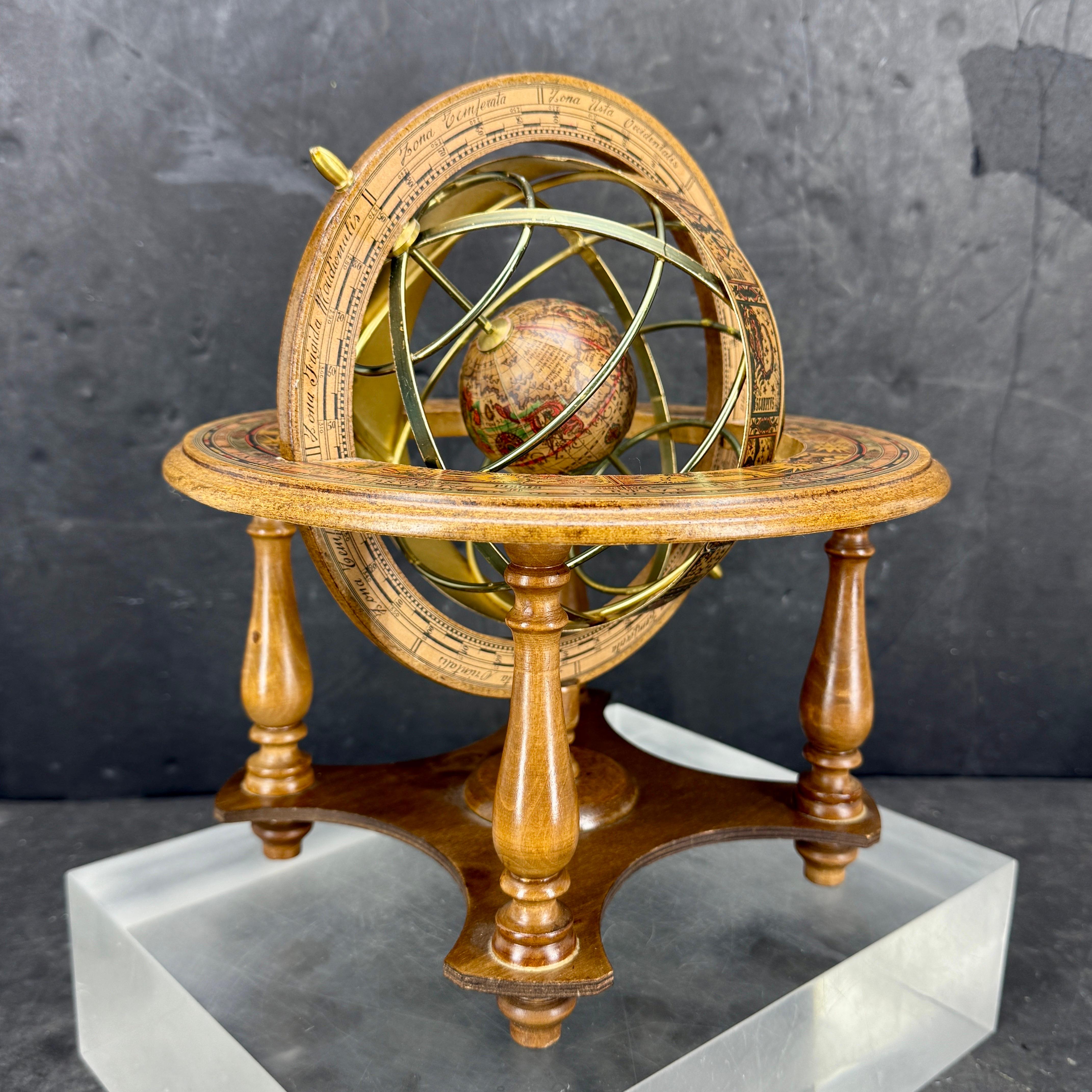 Laiton Mid-Century Italian Zodiac and World Globe for Desk or Table en vente