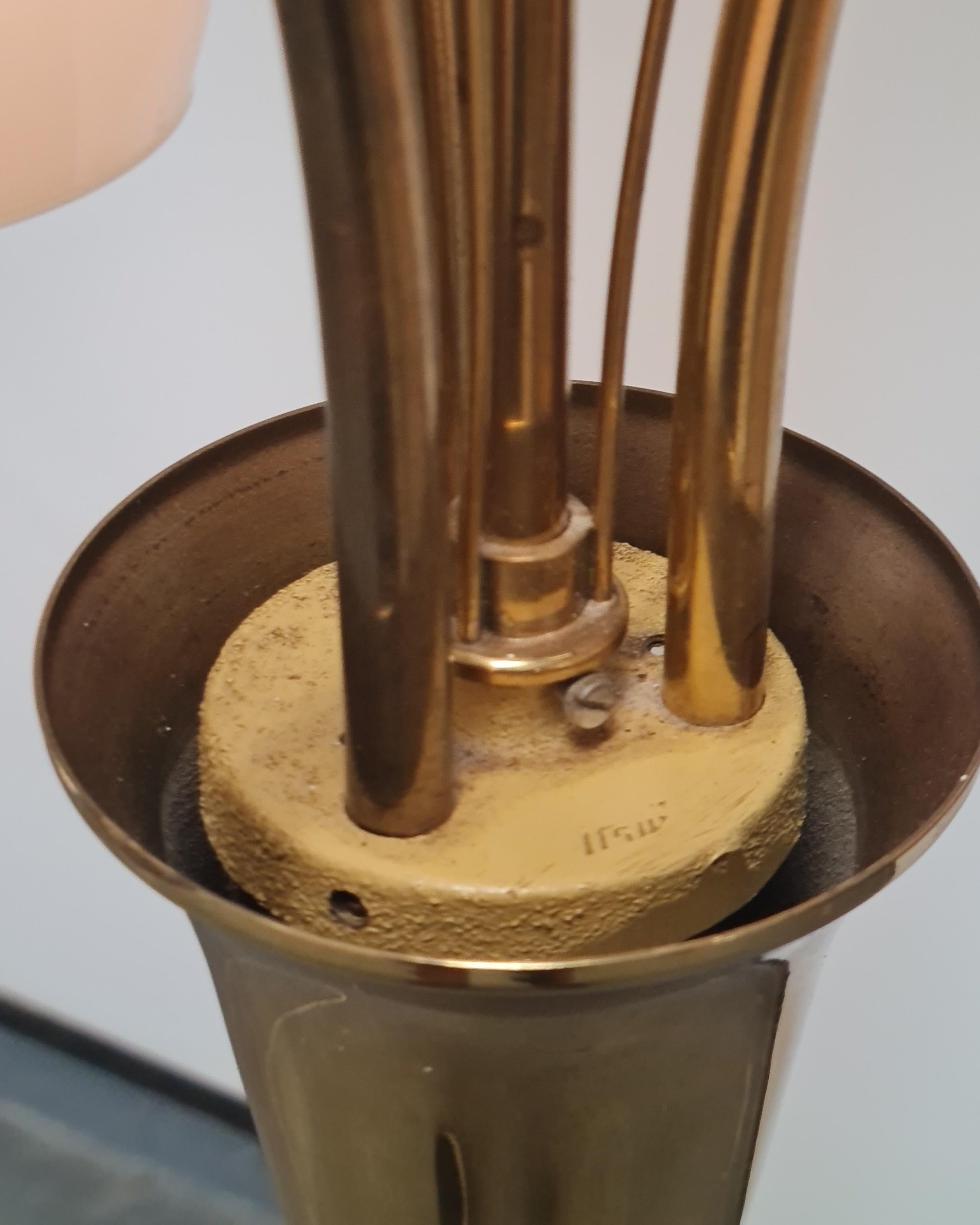 Lampada da soffitto Itsu di metà secolo modello ER 101/3 in ottone, Finlandia, anni '50 in vendita 2