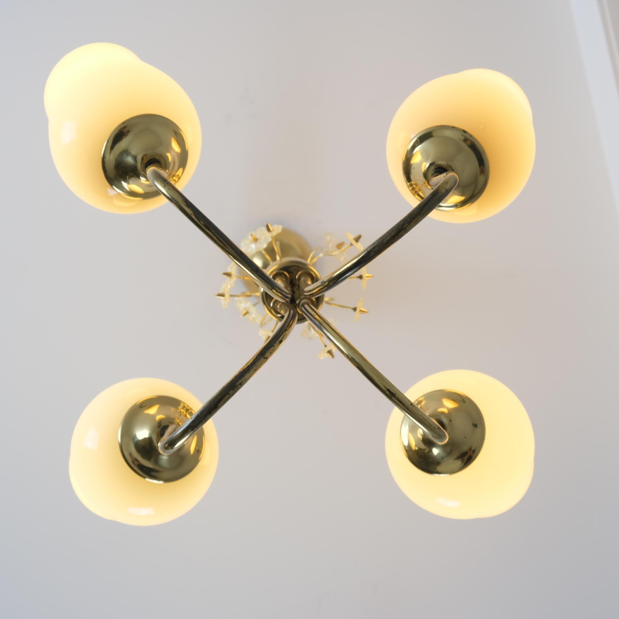 Lampada da soffitto Itsu di metà secolo modello ER 79 con fiori di margherita, Finlandia, anni '50 in vendita 2