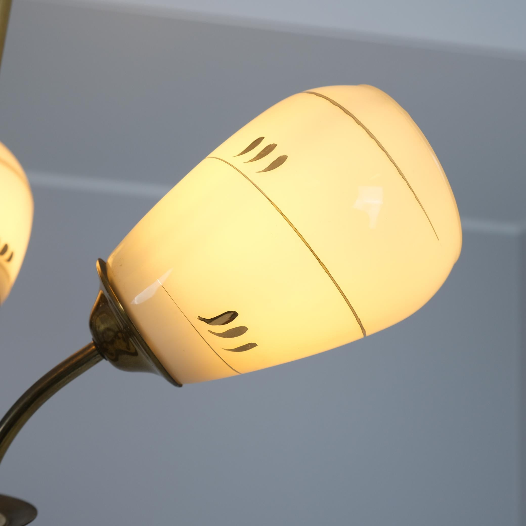 Ottone Lampada da soffitto Itsu di metà secolo modello ER 86/3 in ottone e vetro, Finlandia, anni '50 in vendita
