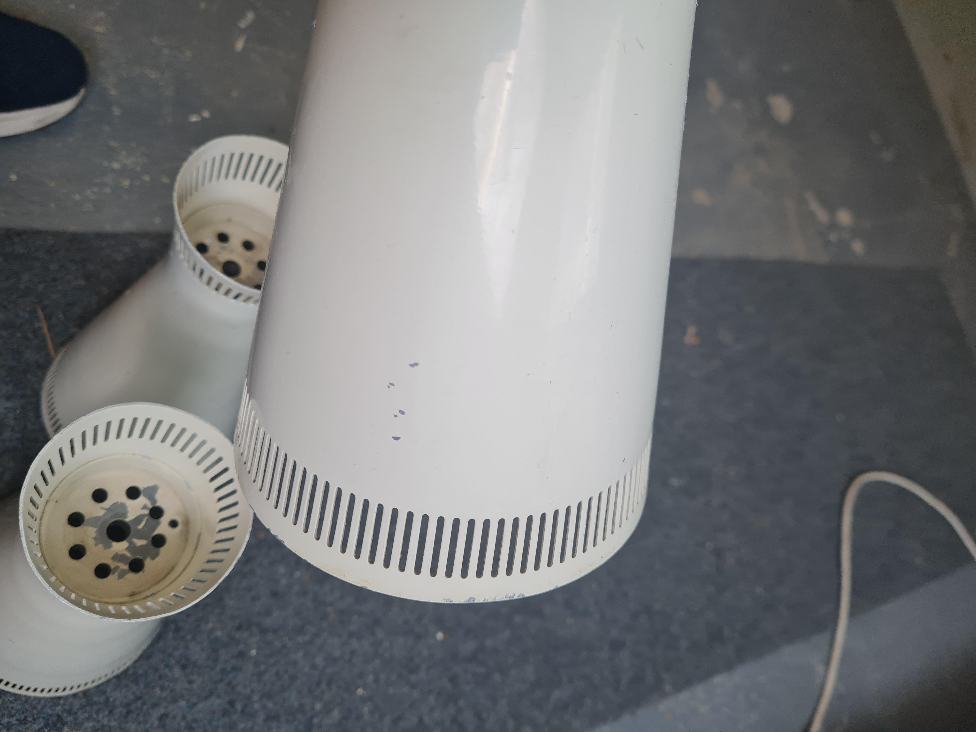 Pendentif Itsu du milieu du siècle Model No No 94/3 en laiton et blanc nacré, Finlande, années 1950 en vente 9